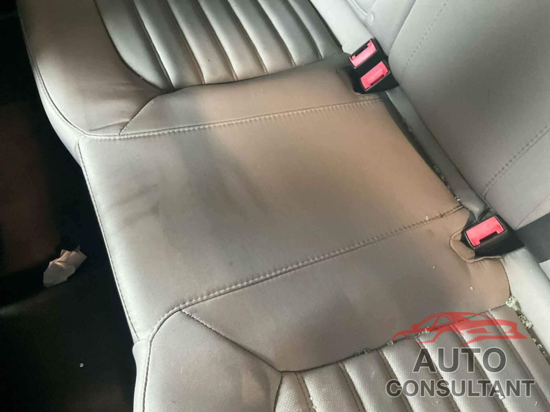 FORD FUSION 2015 - 1FA6P0G79F5127730