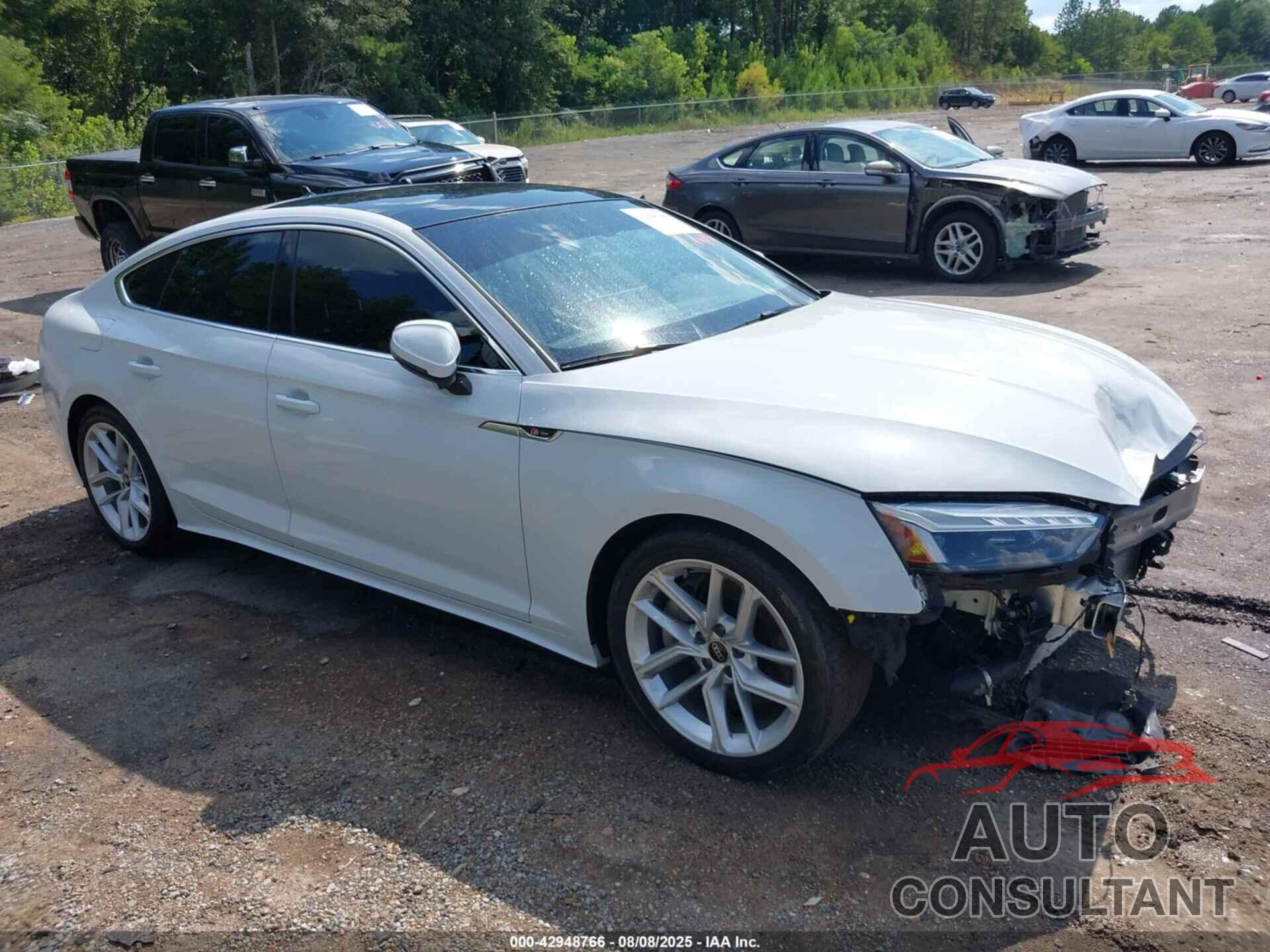 AUDI A5 SPORTBACK 2023 - WAUFACF59PA069637