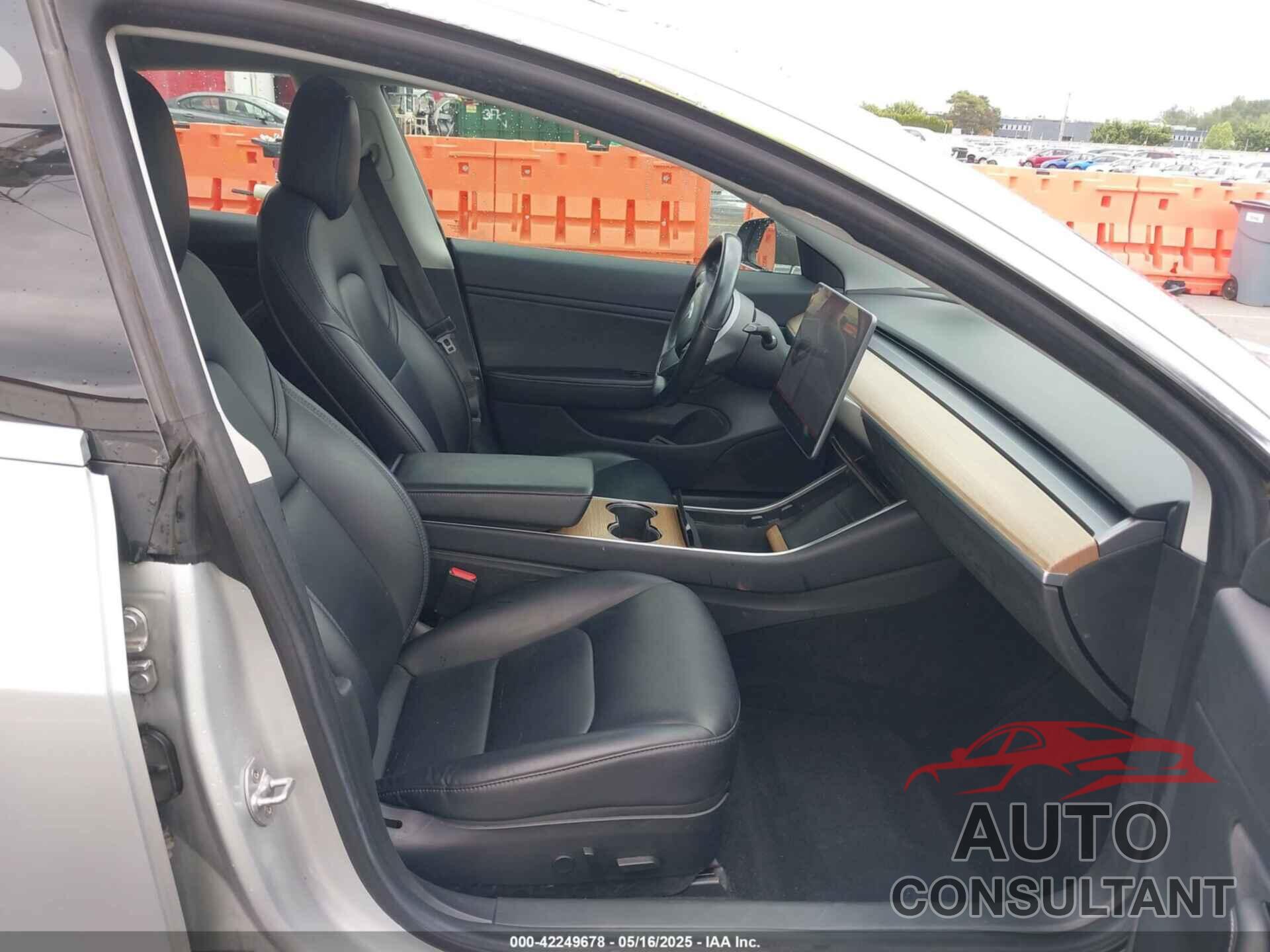 TESLA MODEL 3 2018 - 5YJ3E1EA6JF039278