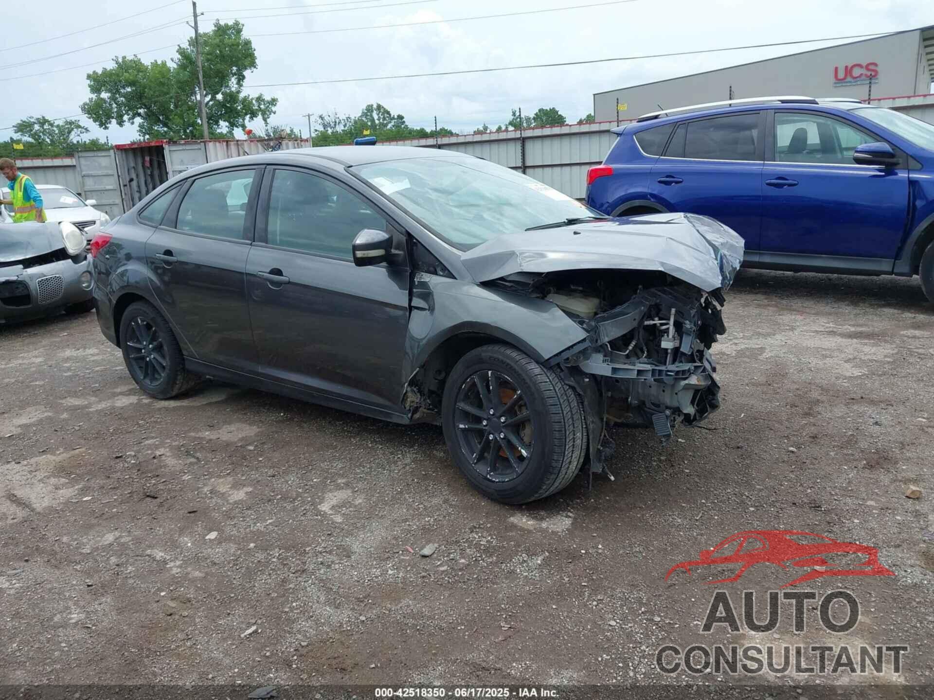 FORD FOCUS 2018 - 1FADP3F2XJL267269