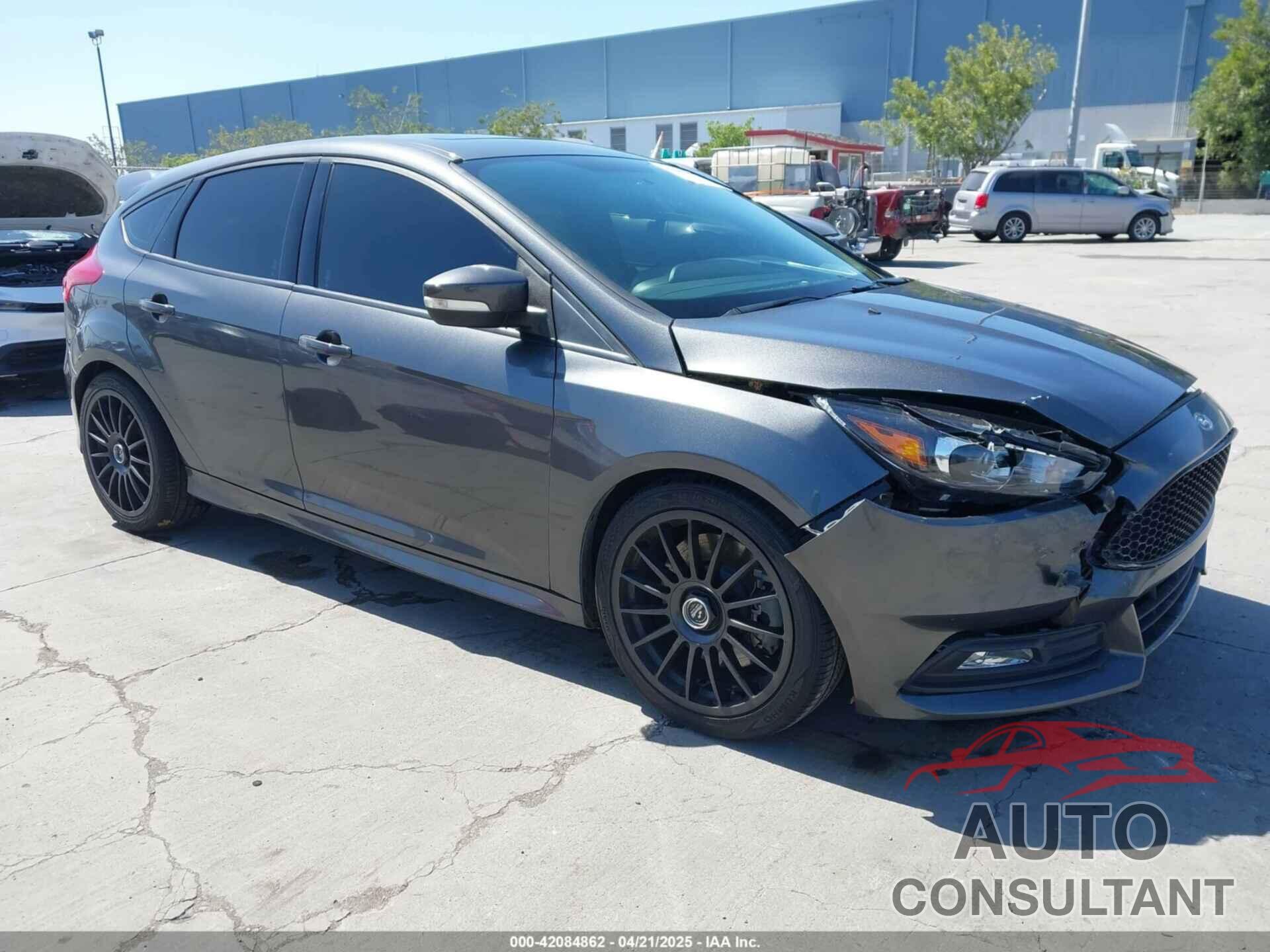 FORD FOCUS ST 2018 - 1FADP3L9XJL313605
