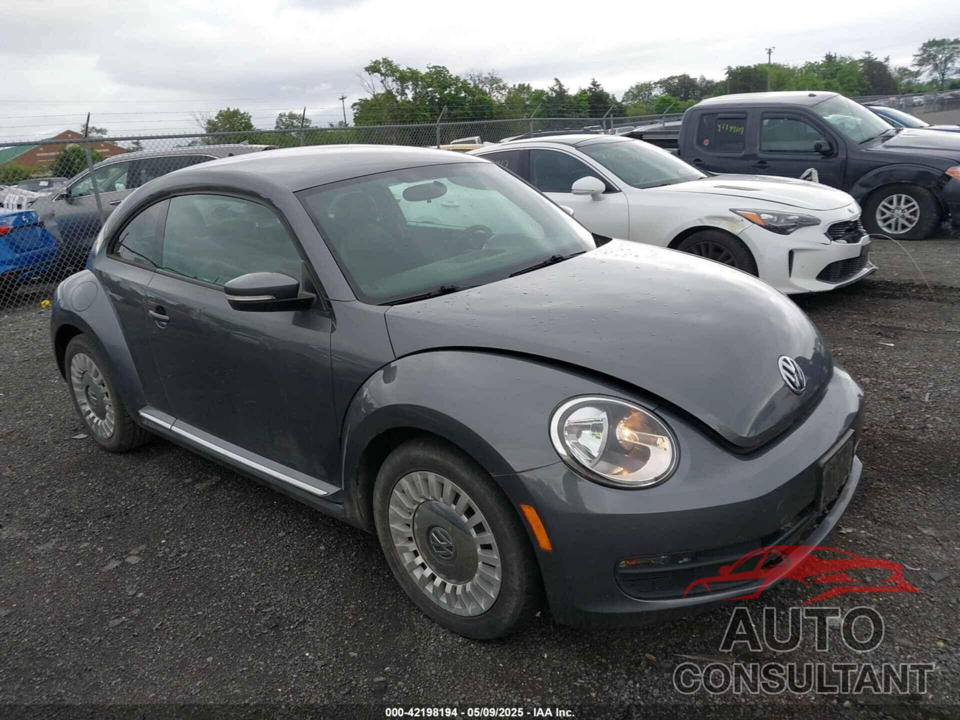 VOLKSWAGEN BEETLE 2014 - 3VWJ17AT4EM640278