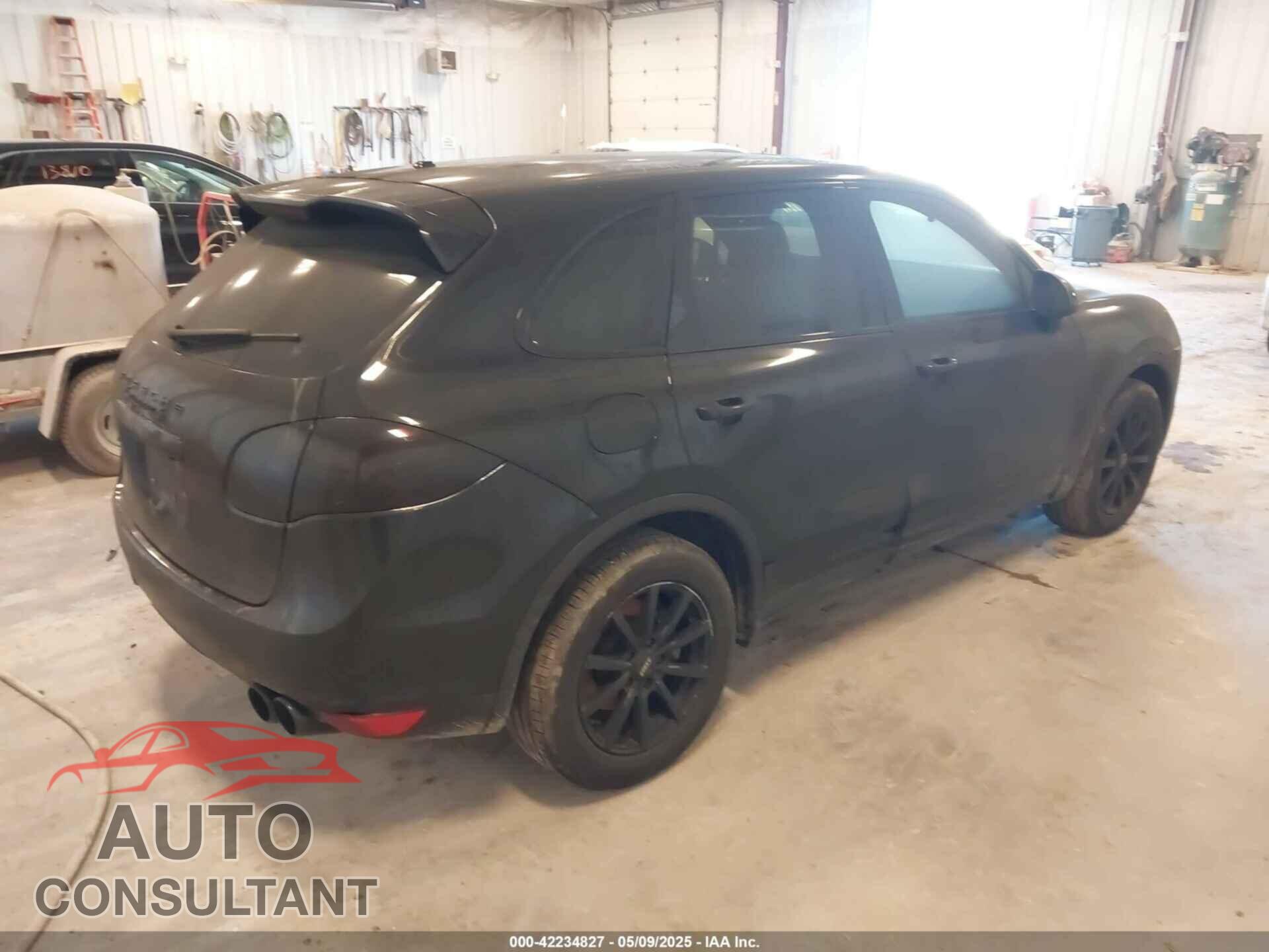 PORSCHE CAYENNE 2011 - WP1AB2A24BLA46442
