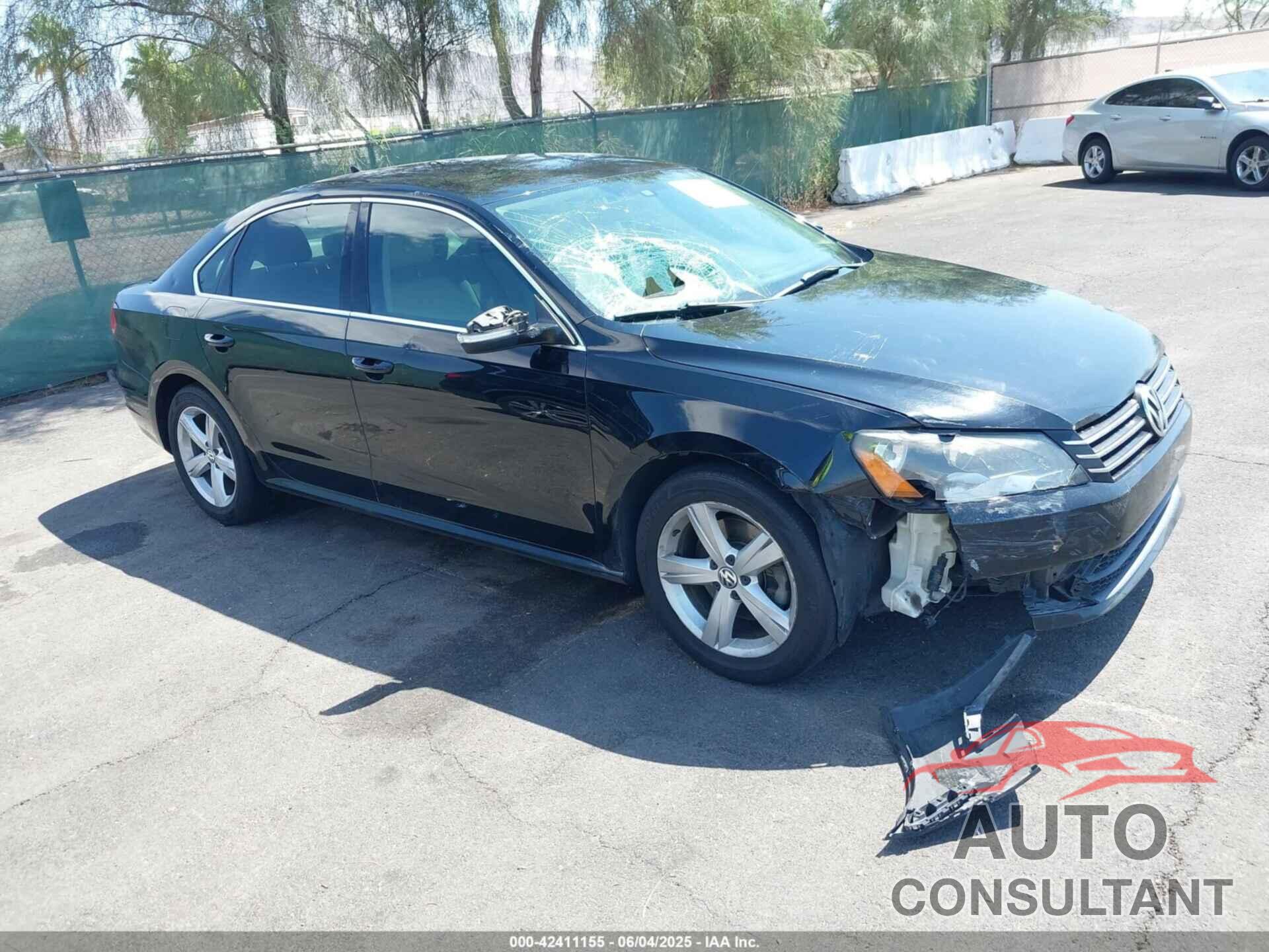 VOLKSWAGEN PASSAT 2015 - 1VWAT7A30FC094544