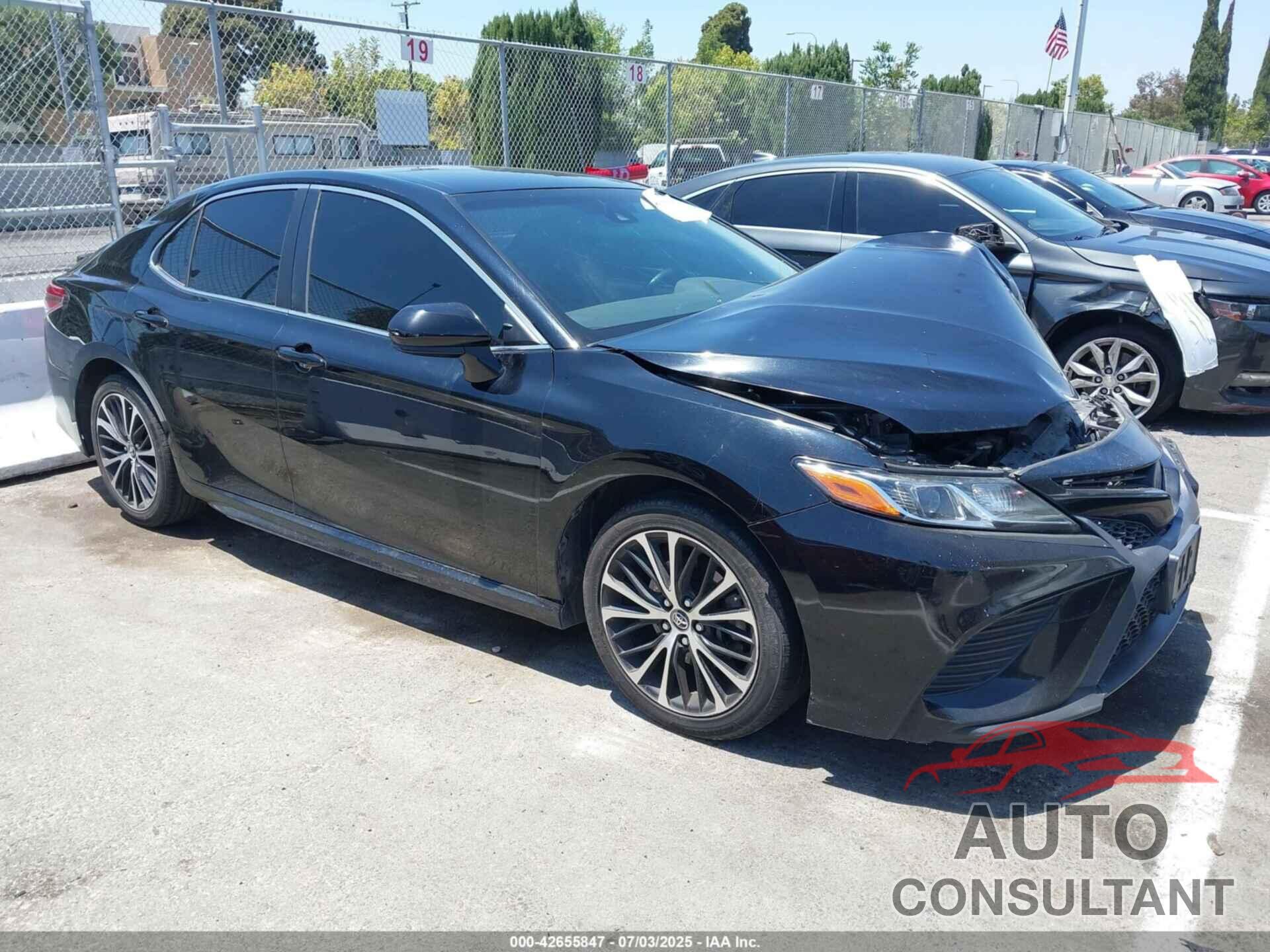 TOYOTA CAMRY 2018 - JTNB11HK7J3018976