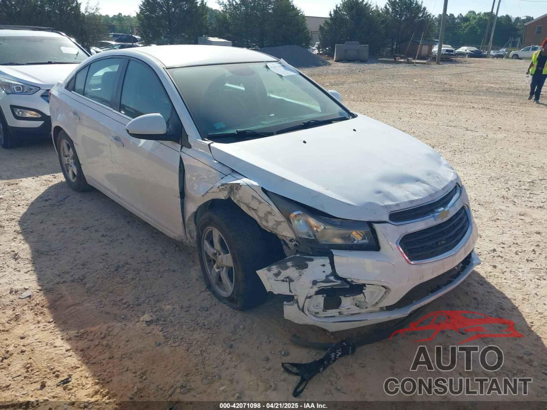 CHEVROLET CRUZE 2015 - 1G1PC5SB3F7220341