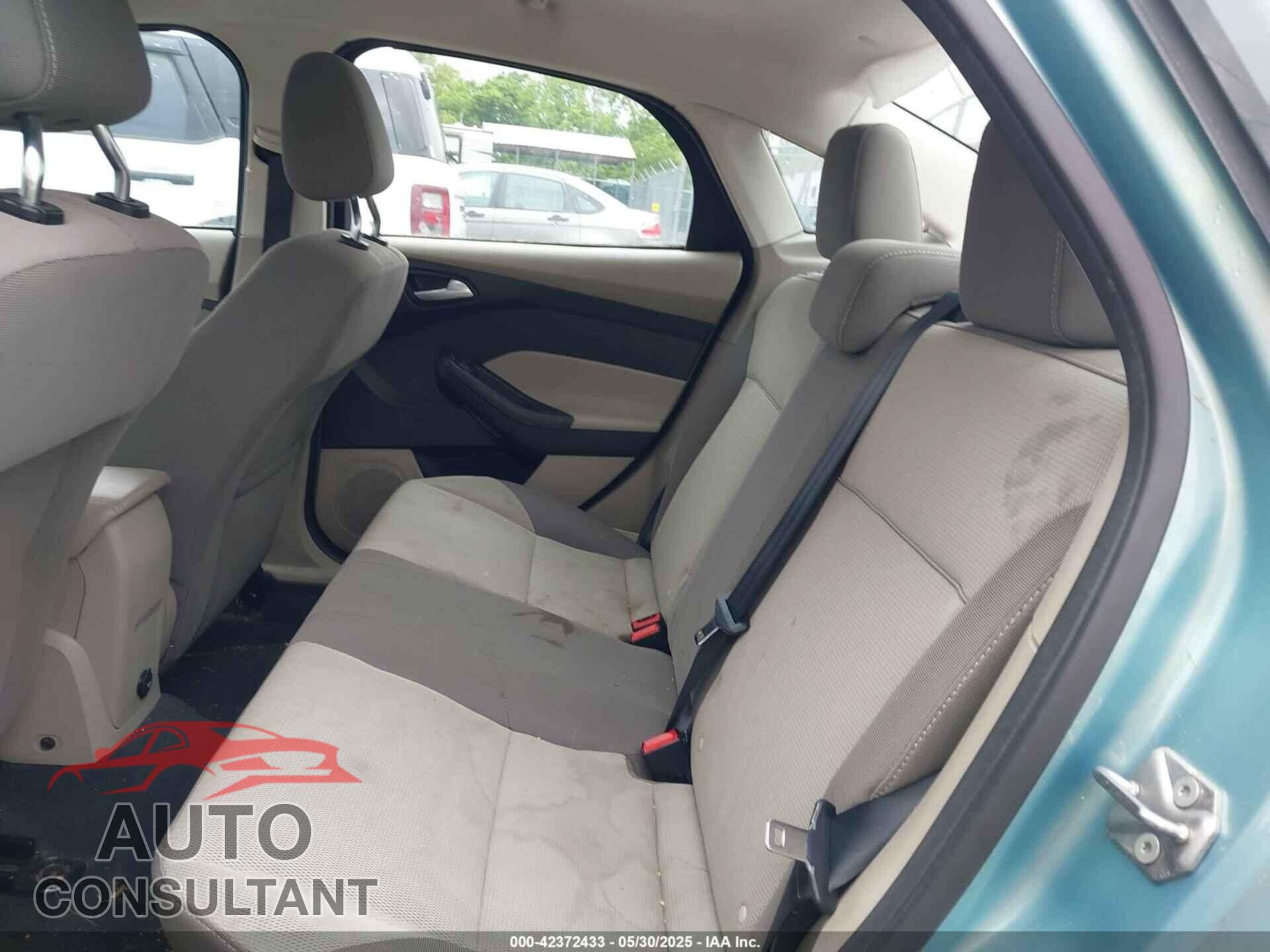 FORD FOCUS 2012 - 1FAHP3F2XCL261363