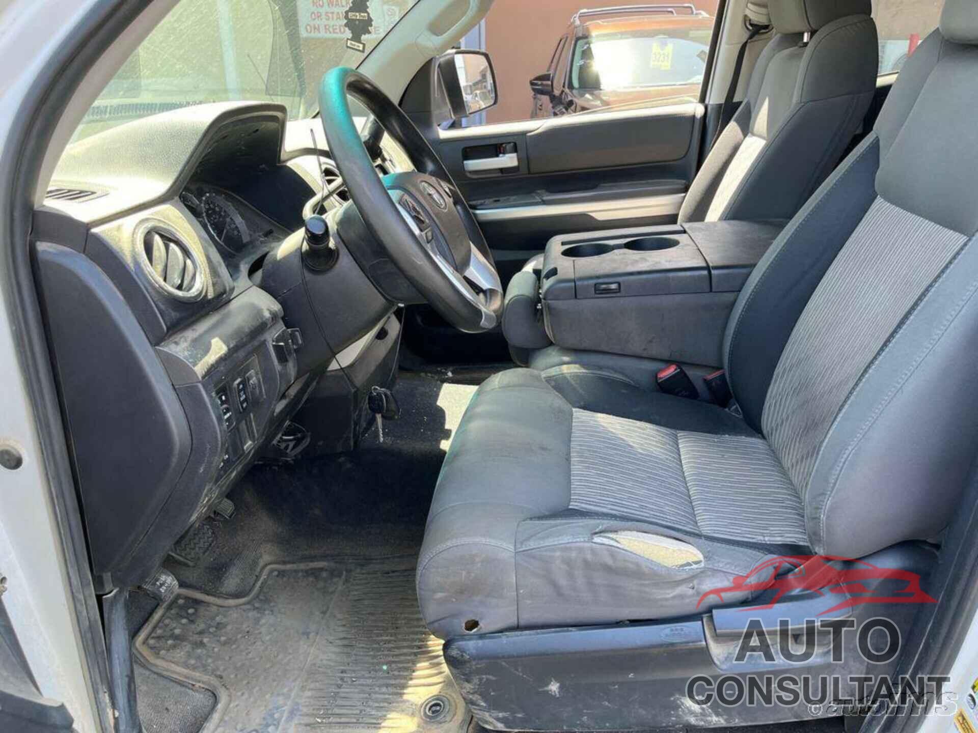 TOYOTA TUNDRA 2015 - 5TFRY5F15FX187362