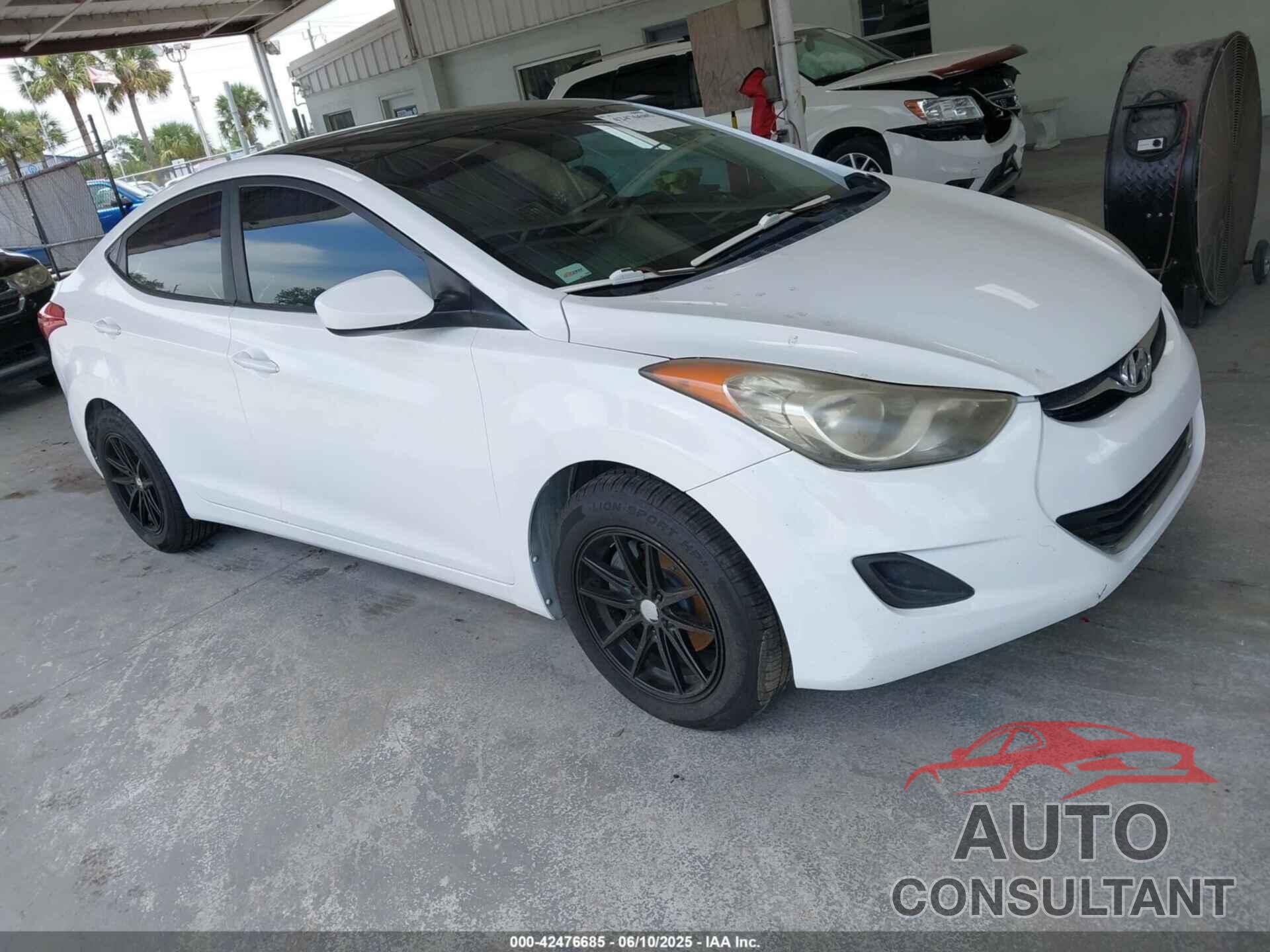 HYUNDAI ELANTRA 2012 - KMHDH4AEXCU396474