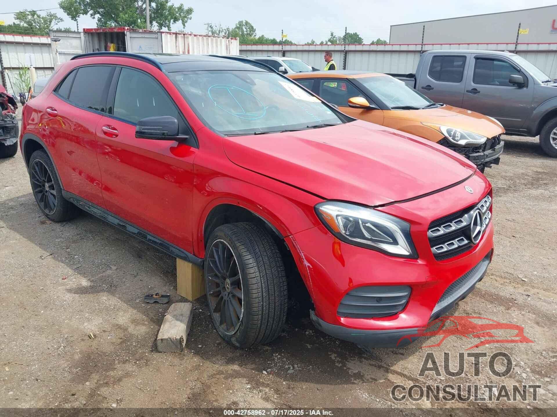 MERCEDES-BENZ GLA 250 2019 - WDCTG4GB8KJ586073