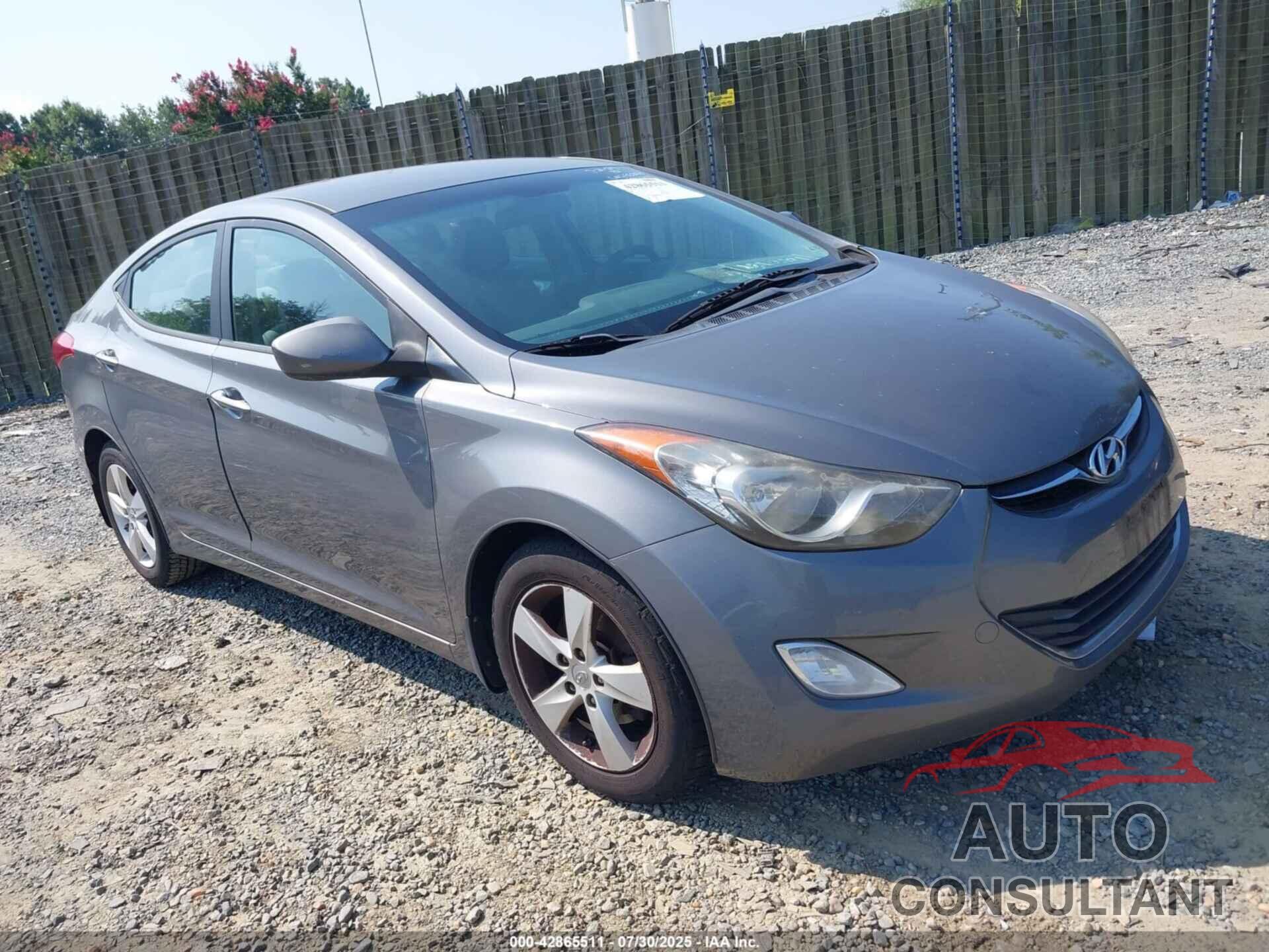 HYUNDAI ELANTRA 2013 - 5NPDH4AE7DH287809