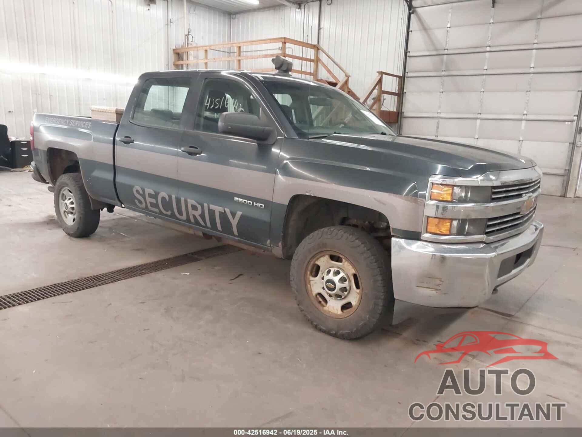 CHEVROLET SILVERADO 2500HD 2018 - 1GC1KUEG6JF257884