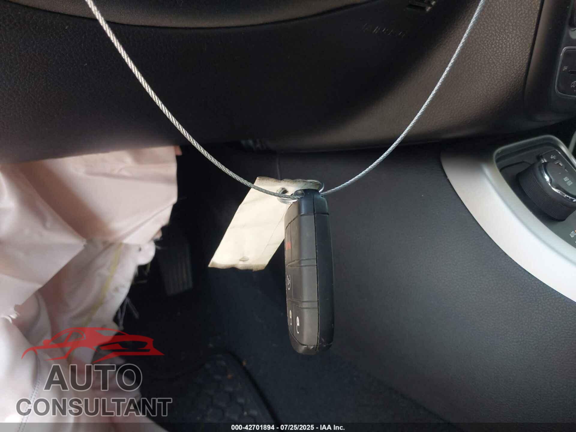 JEEP COMPASS 2021 - 3C4NJDBB2MT524610