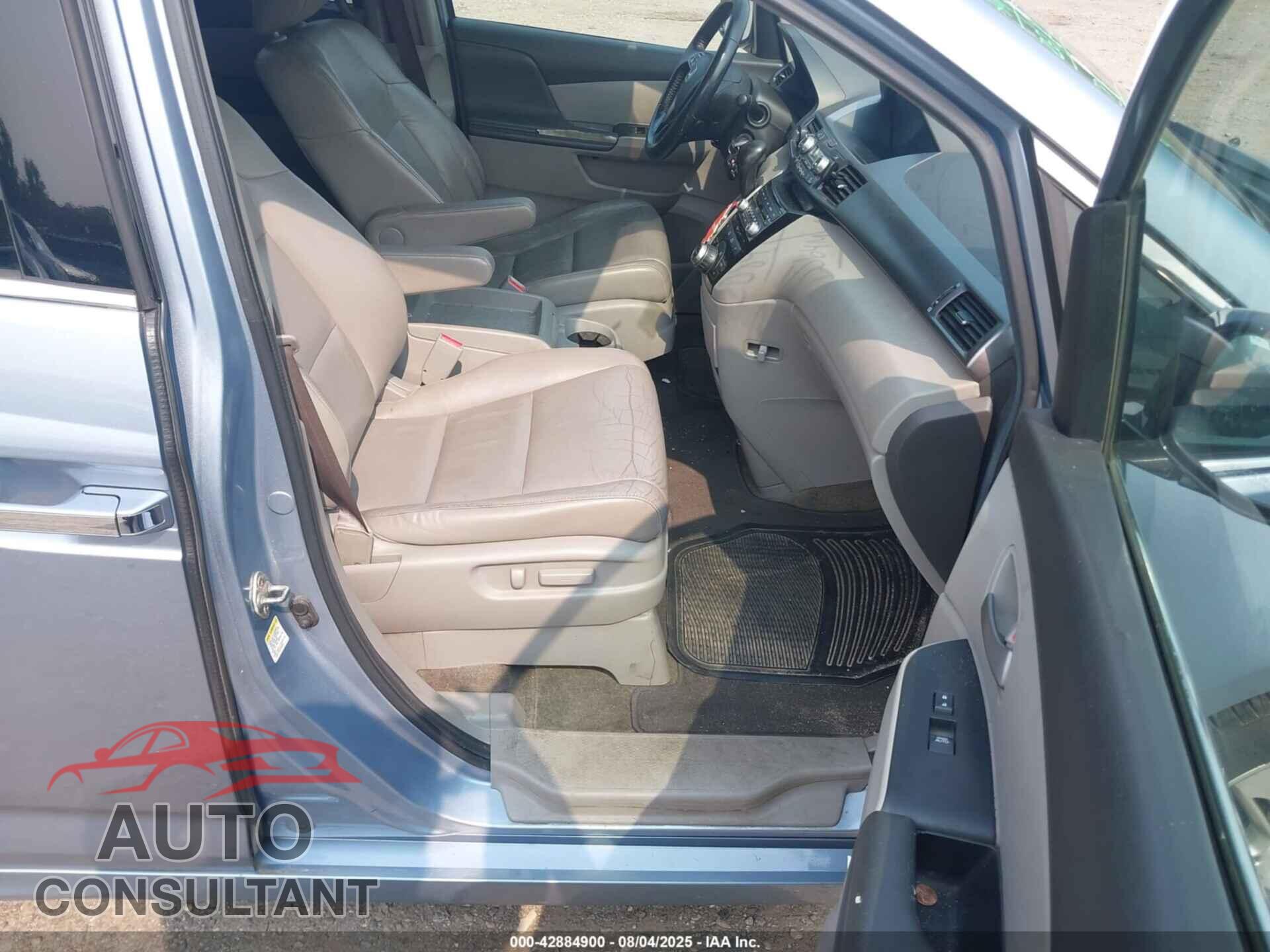 HONDA ODYSSEY 2013 - 5FNRL5H95DB035526