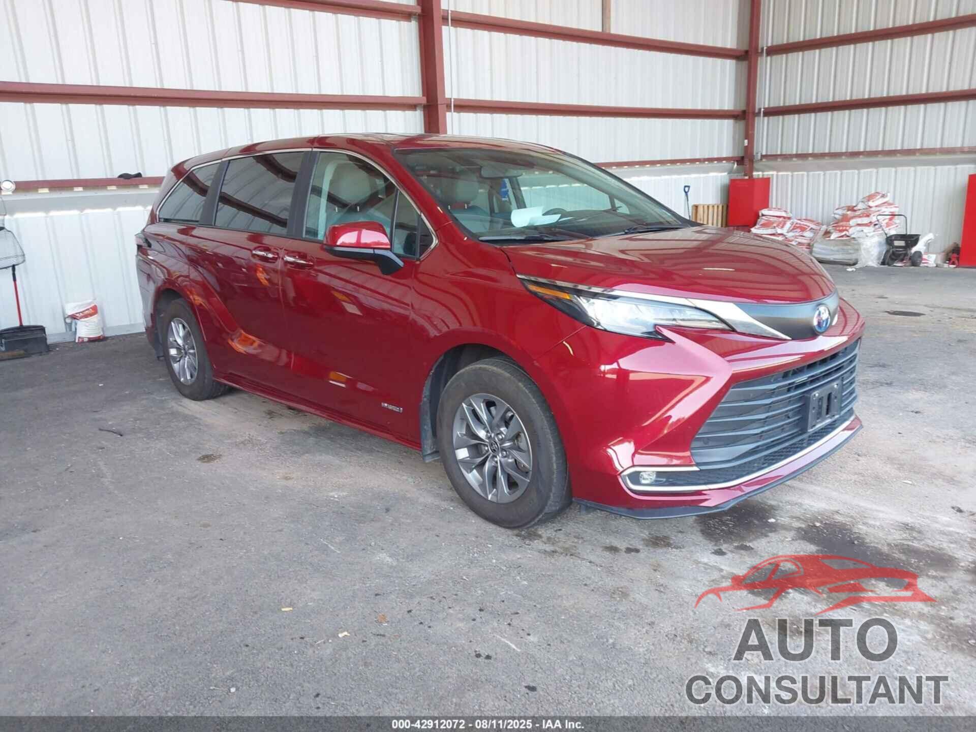 TOYOTA SIENNA 2021 - 5TDYSKFC9MS017098