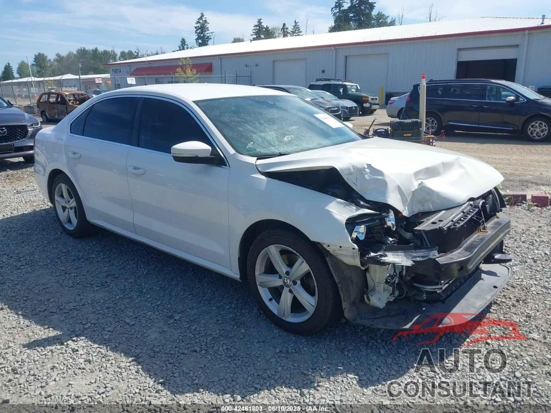 VOLKSWAGEN PASSAT 2013 - 1VWBP7A30DC066331