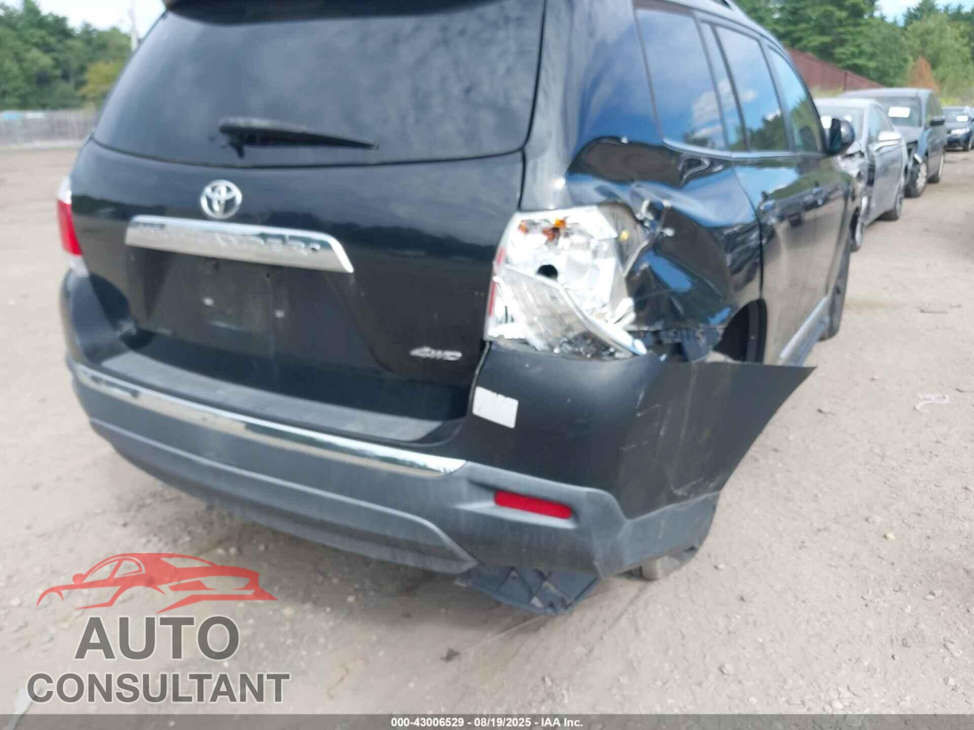 TOYOTA HIGHLANDER 2011 - 5TDBK3EH3BS067226
