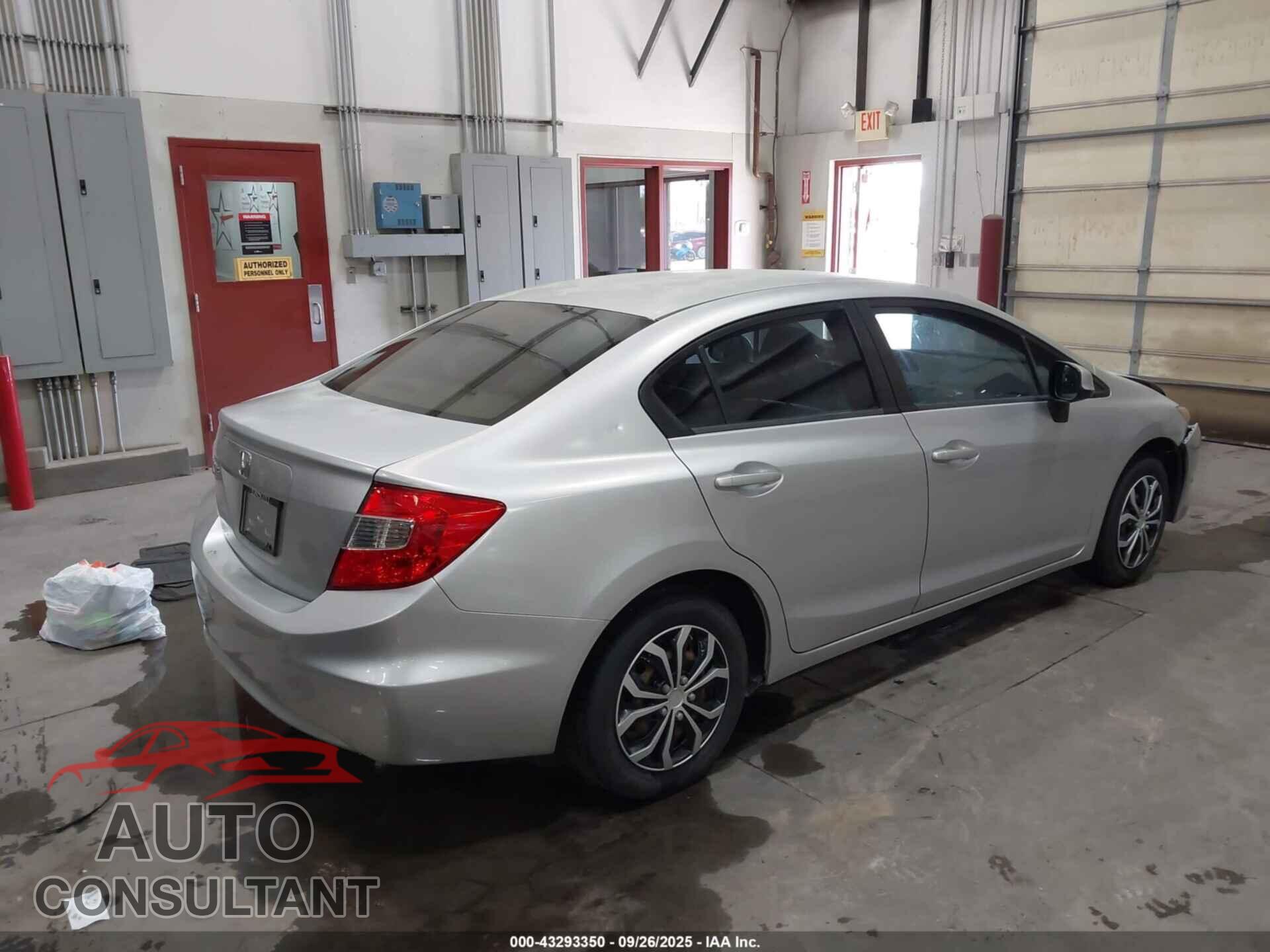 HONDA CIVIC 2012 - 2HGFB2F57CH323983