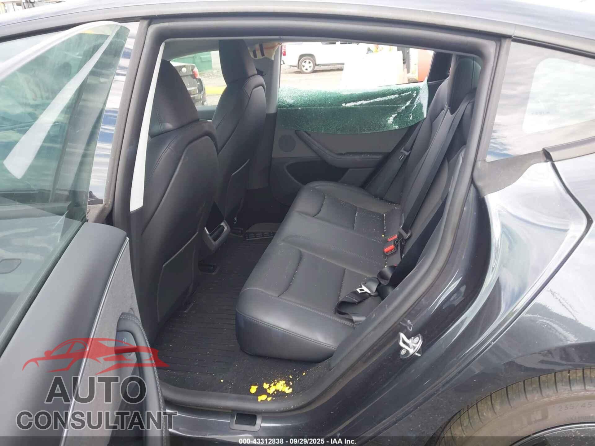 TESLA MODEL 3 2025 - 5YJ3E1EA3SF987297