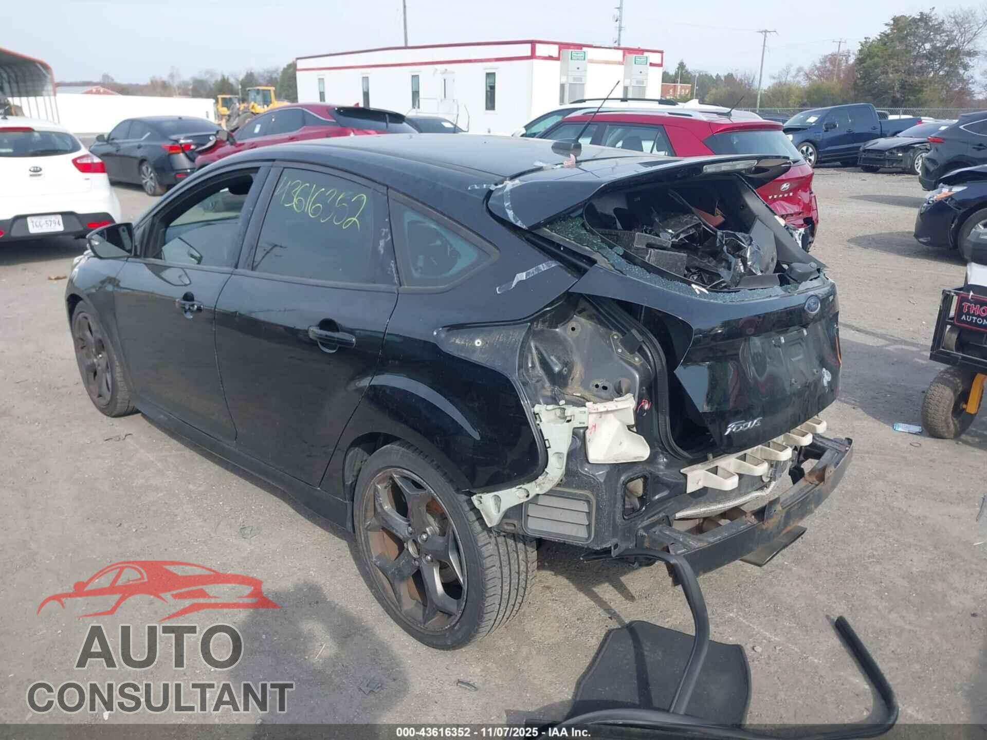 FORD FOCUS ST 2017 - 1FADP3L99HL242441