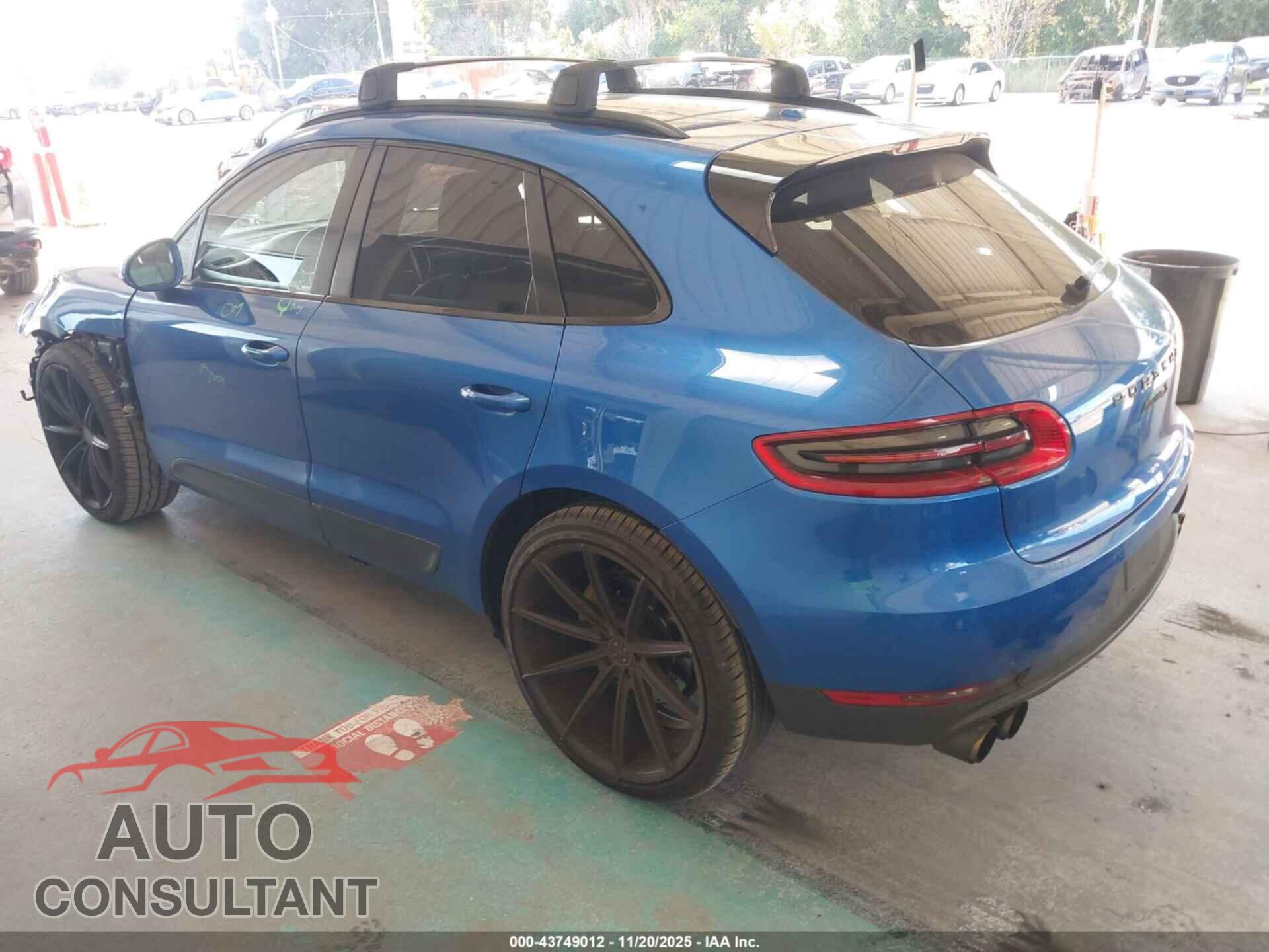 PORSCHE MACAN 2015 - WP1AB2A5XFLB64897