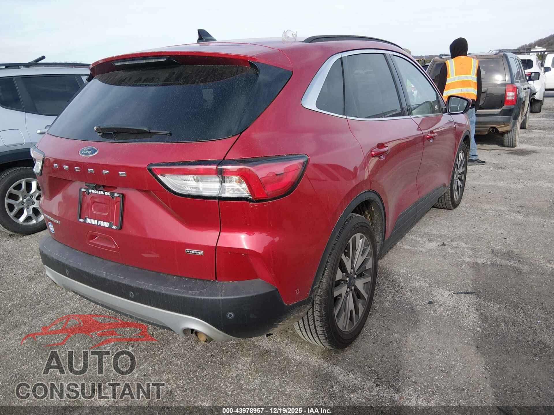 FORD ESCAPE 2020 - 1FMCU0DZ7LUA31006