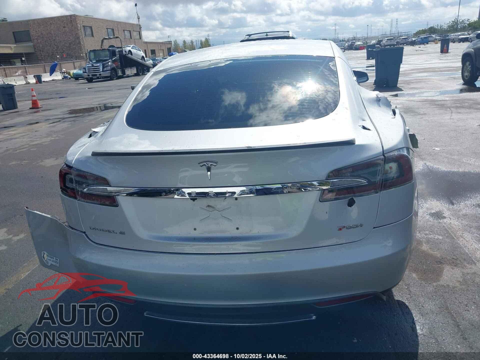 TESLA MODEL S 2012 - 5YJSA1DN3CFP01204