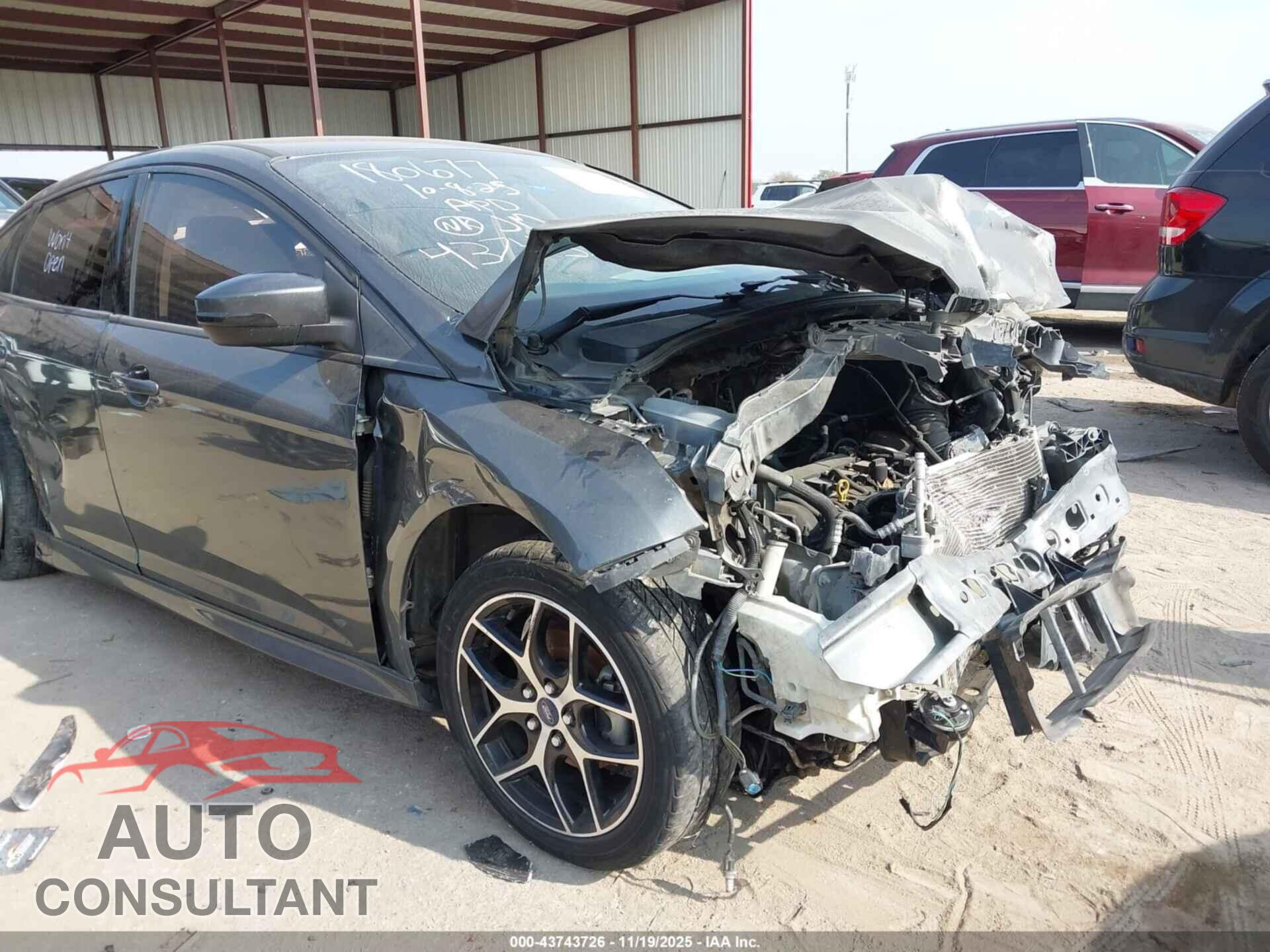 FORD FOCUS 2016 - 1FADP3F20GL391138