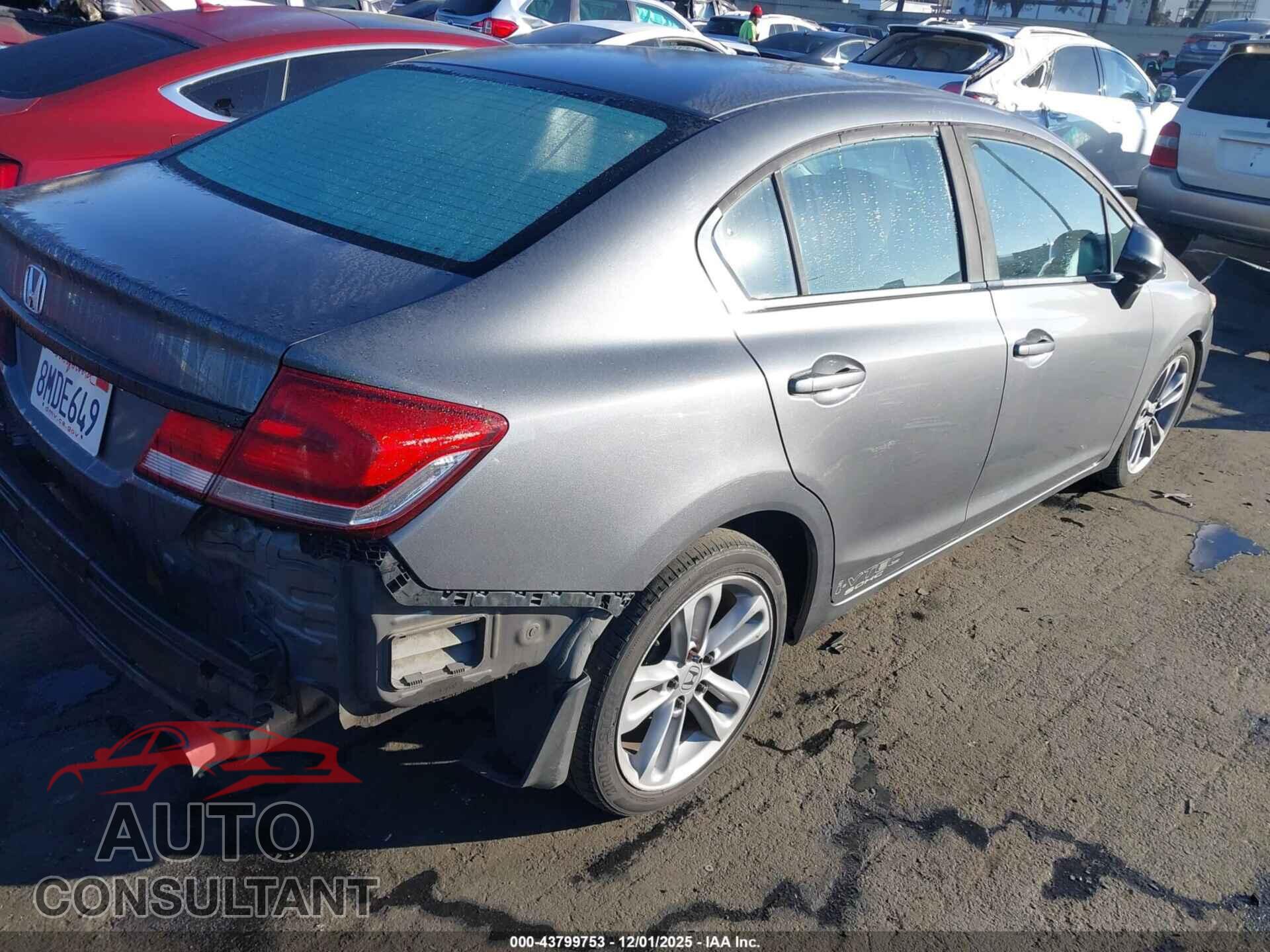 HONDA CIVIC 2013 - 19XFB2E55DE060101