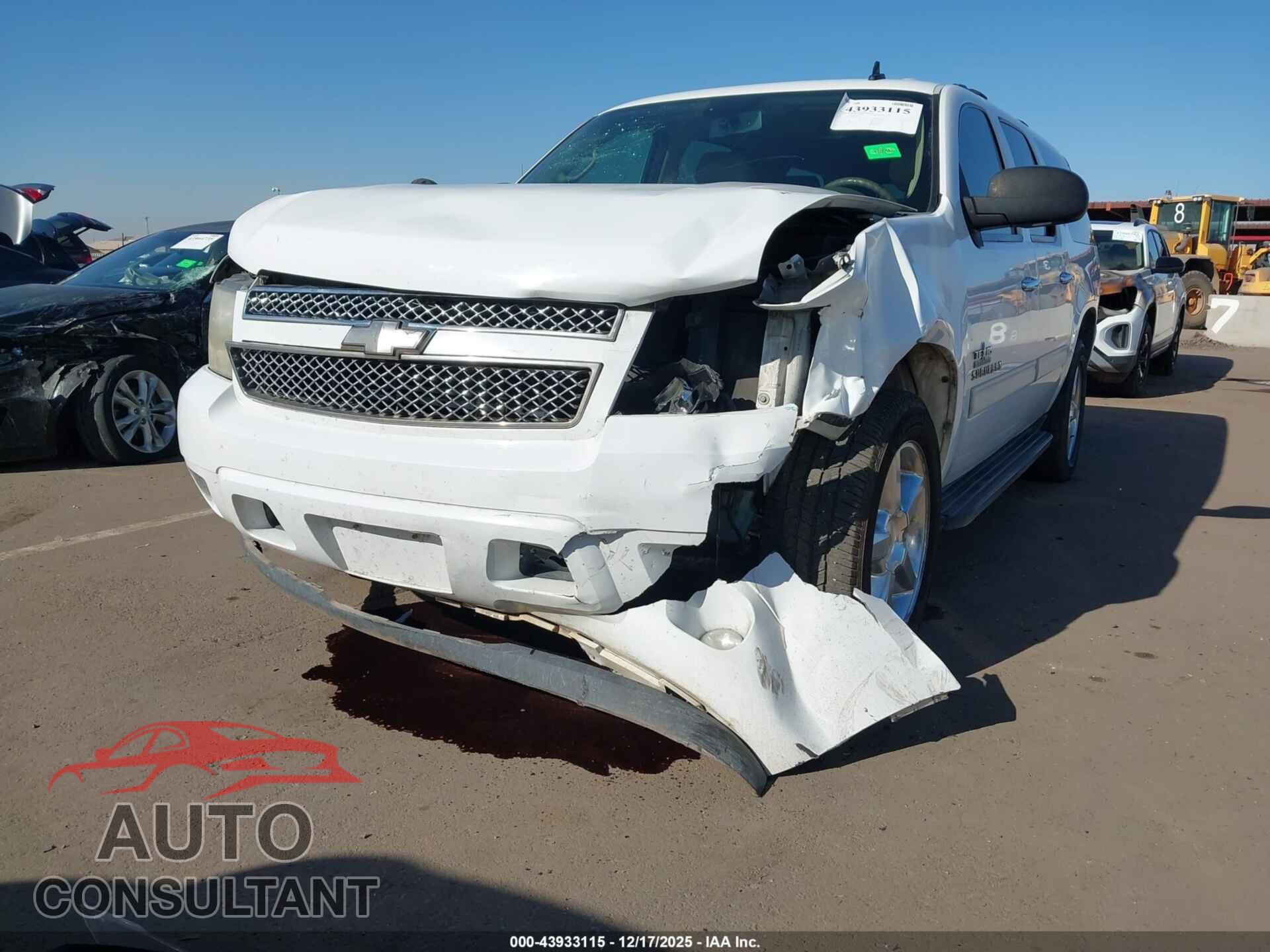 CHEVROLET SUBURBAN 1500 2011 - 1GNSCJE00BR401133