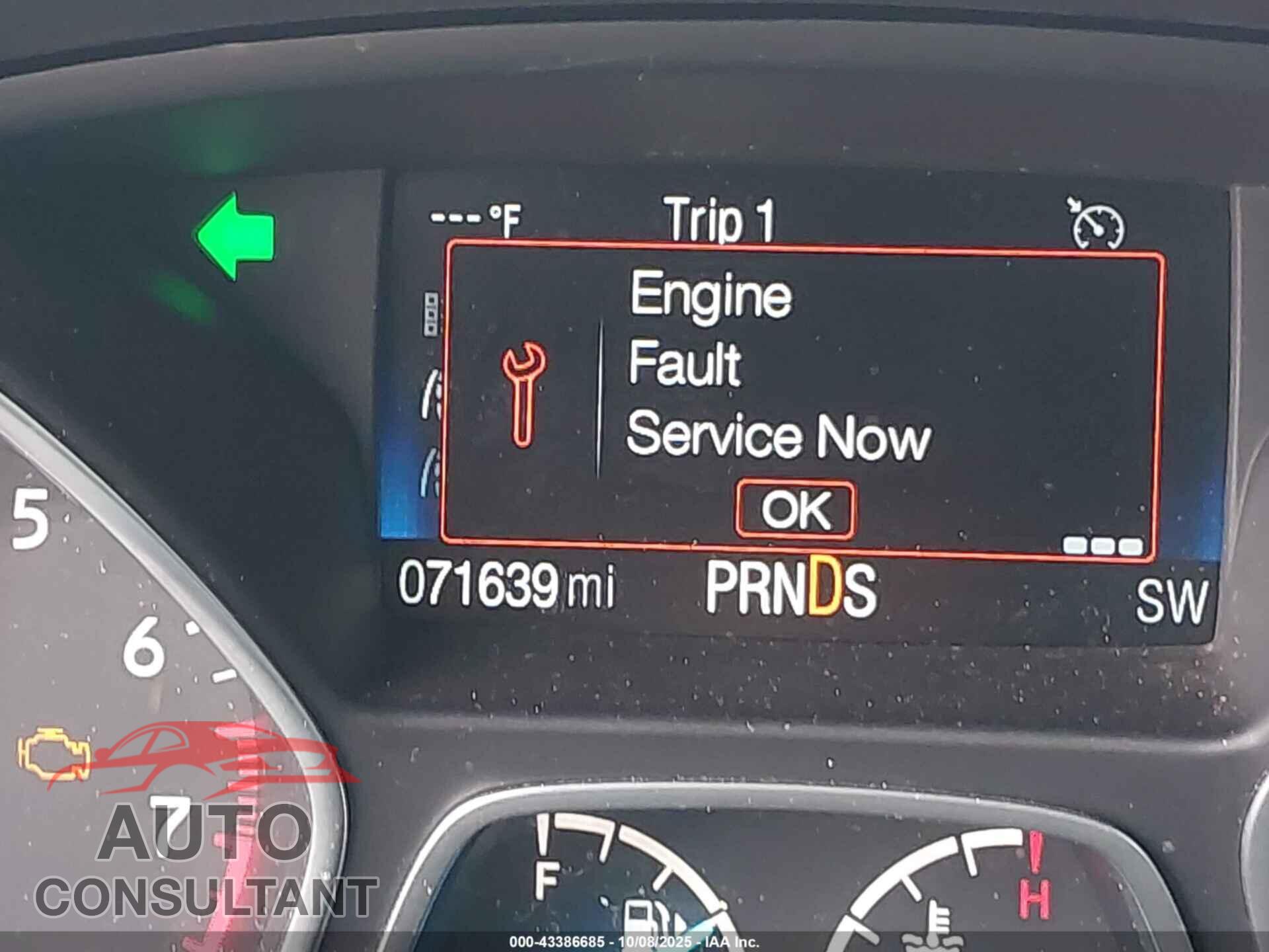 FORD ESCAPE 2017 - 1FMCU0F72HUE61609