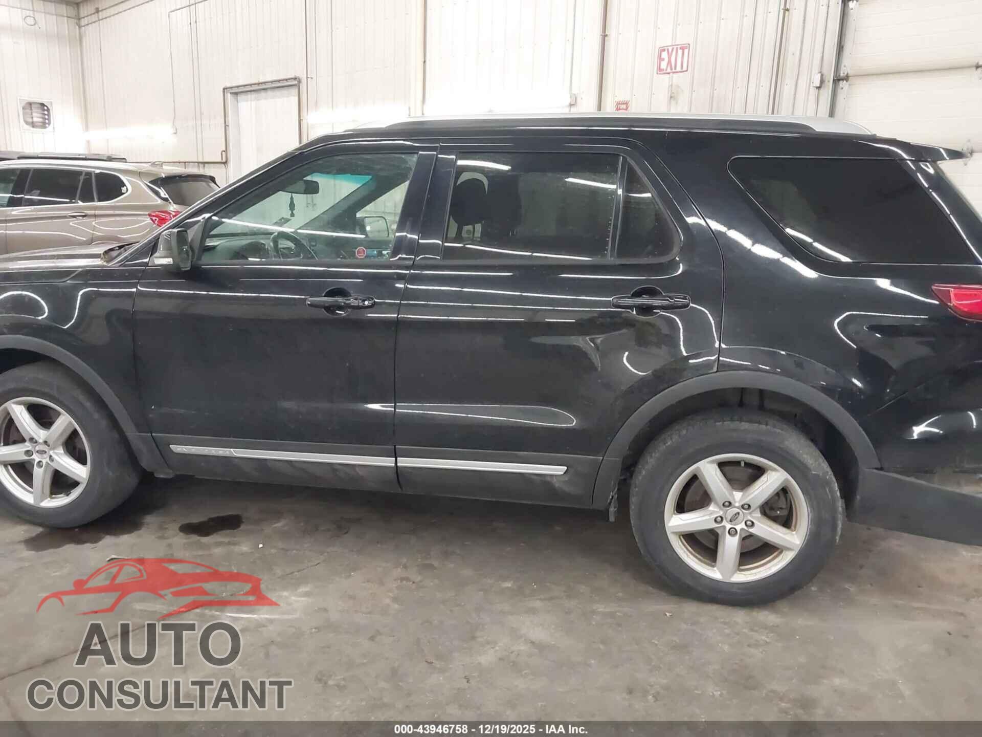 FORD EXPLORER 2017 - 1FM5K8D87HGA28181