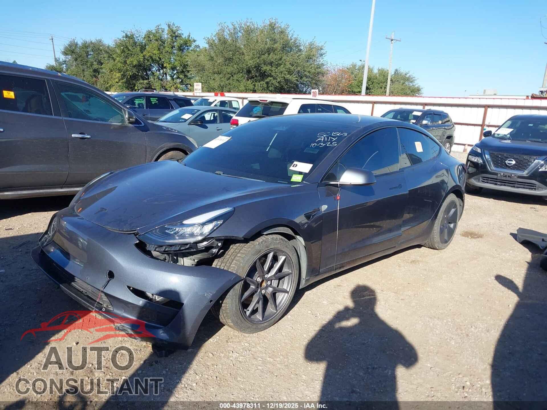 TESLA MODEL 3 2021 - 5YJ3E1EA6MF849109