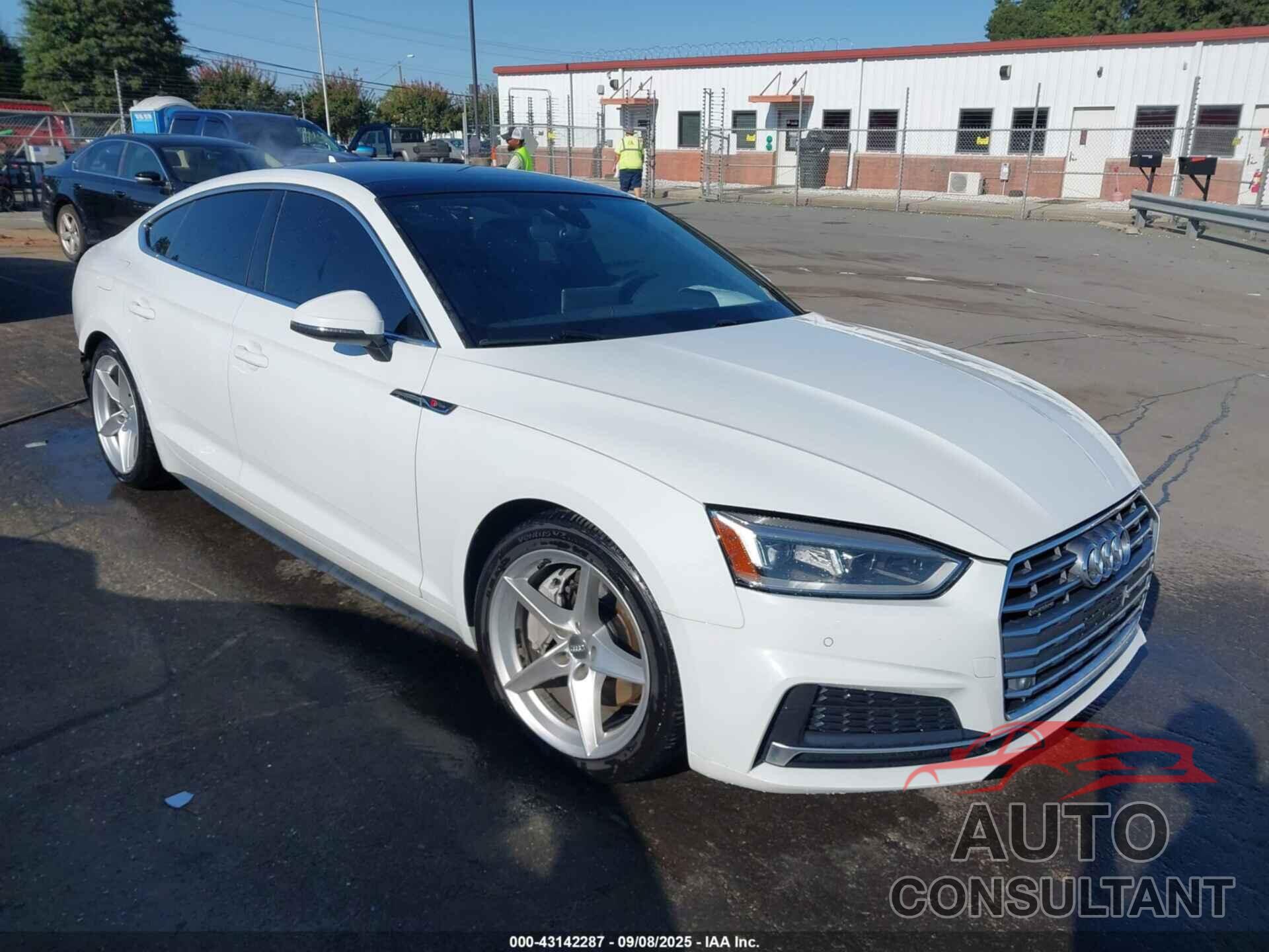 AUDI A5 2019 - WAUENCF58KA015237
