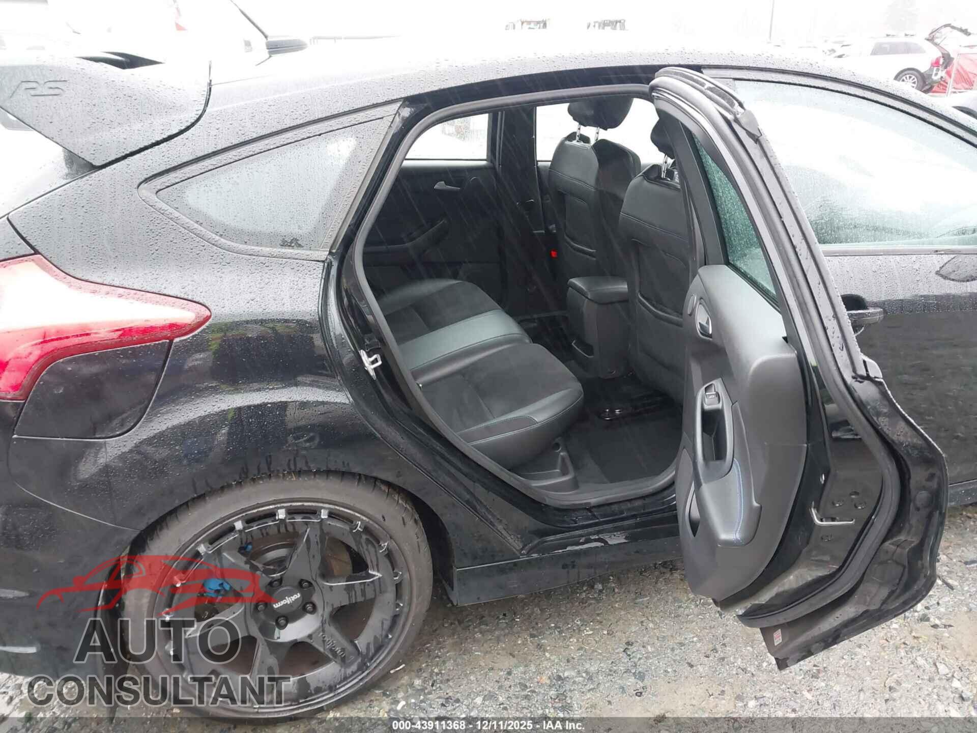 FORD FOCUS RS 2016 - WF0DP3TH5G4117475