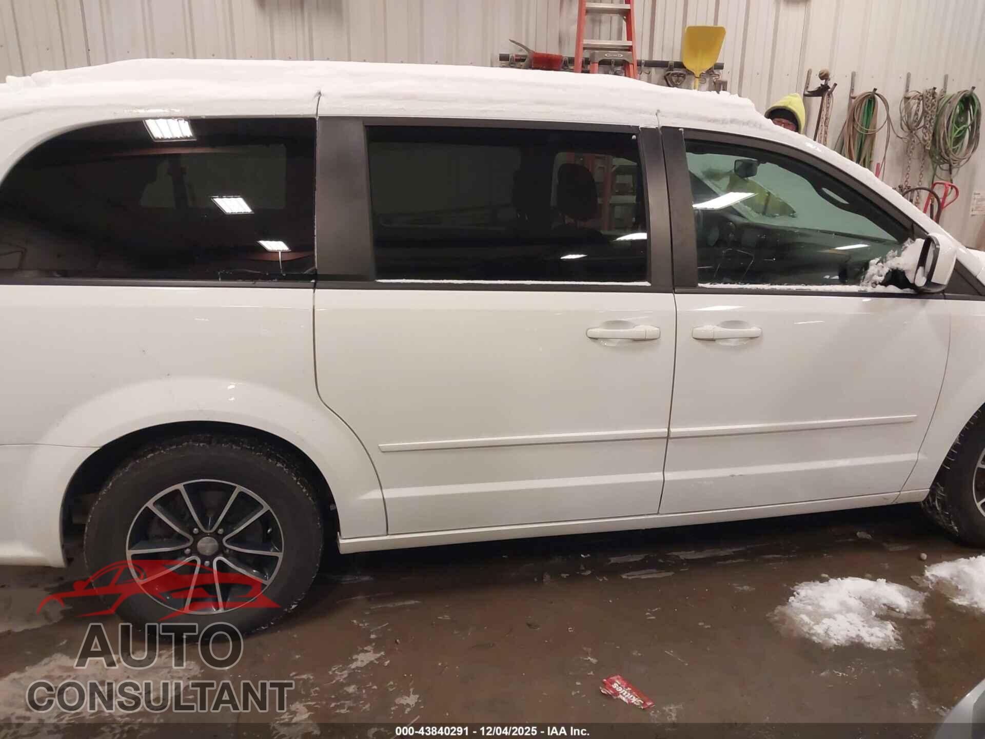 DODGE GRAND CARAVAN 2017 - 2C4RDGEG7HR630111