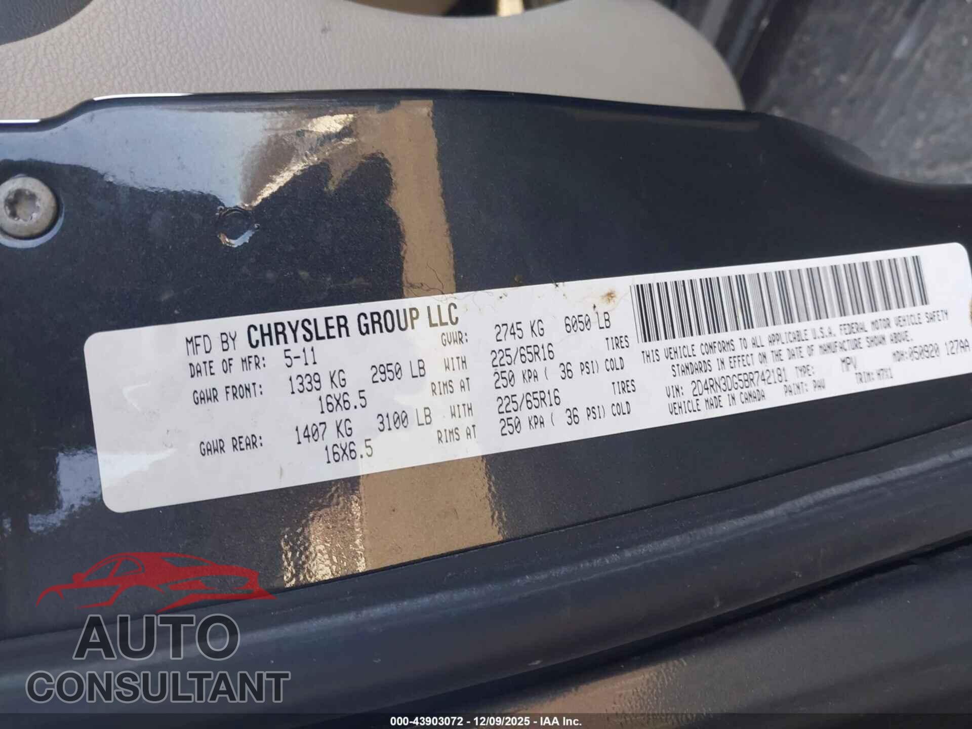 DODGE GRAND CARAVAN 2011 - 2D4RN3DG5BR742181