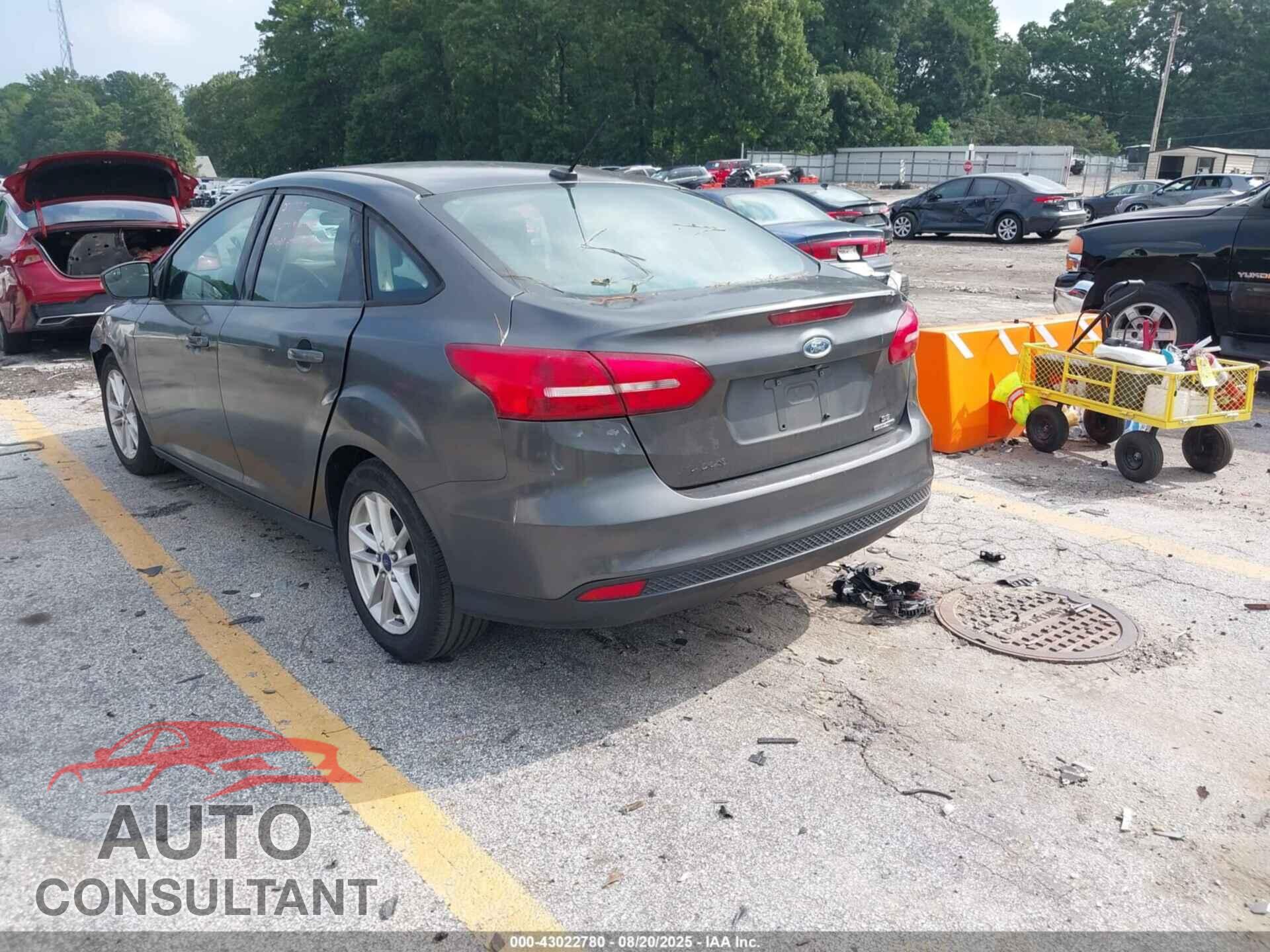 FORD FOCUS 2015 - 1FADP3F2XFL317613