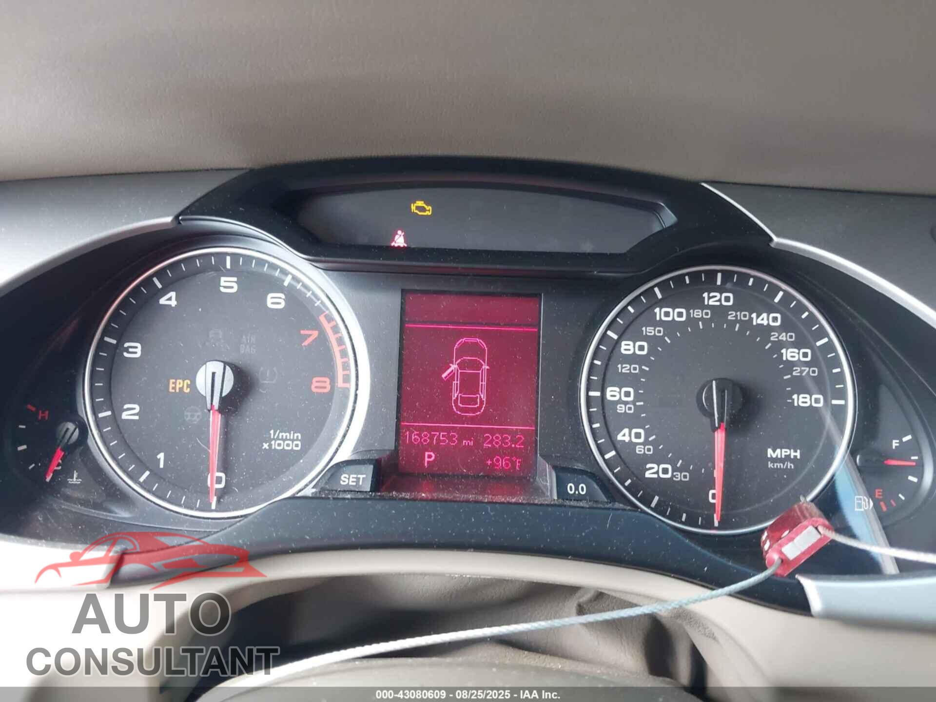 AUDI A4 2011 - WAUAFAFL0BN013618