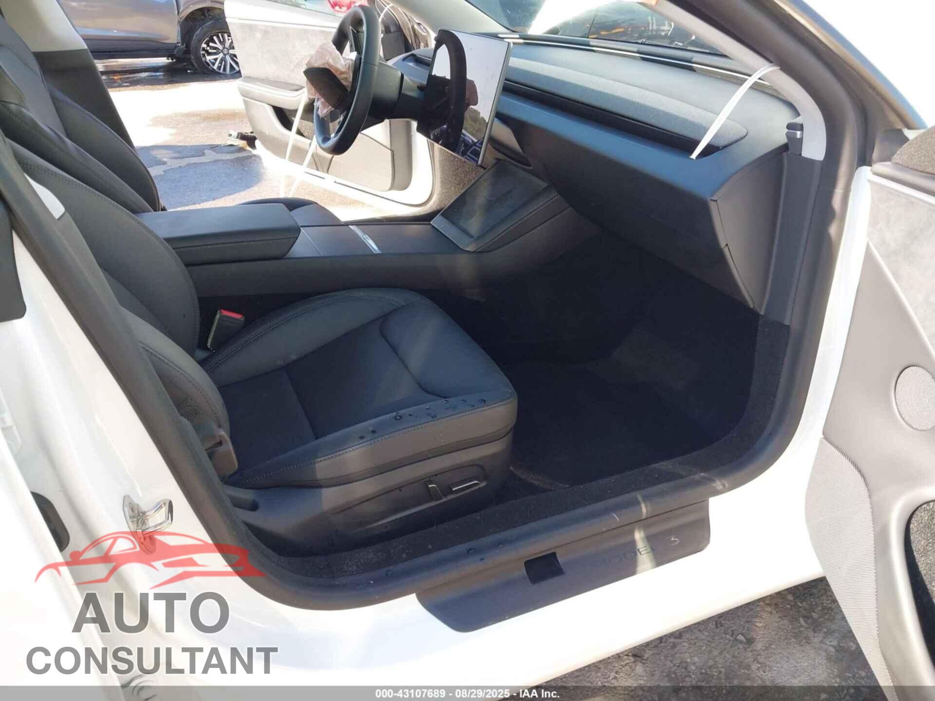 TESLA MODEL 3 2024 - 5YJ3E1EB5RF818532
