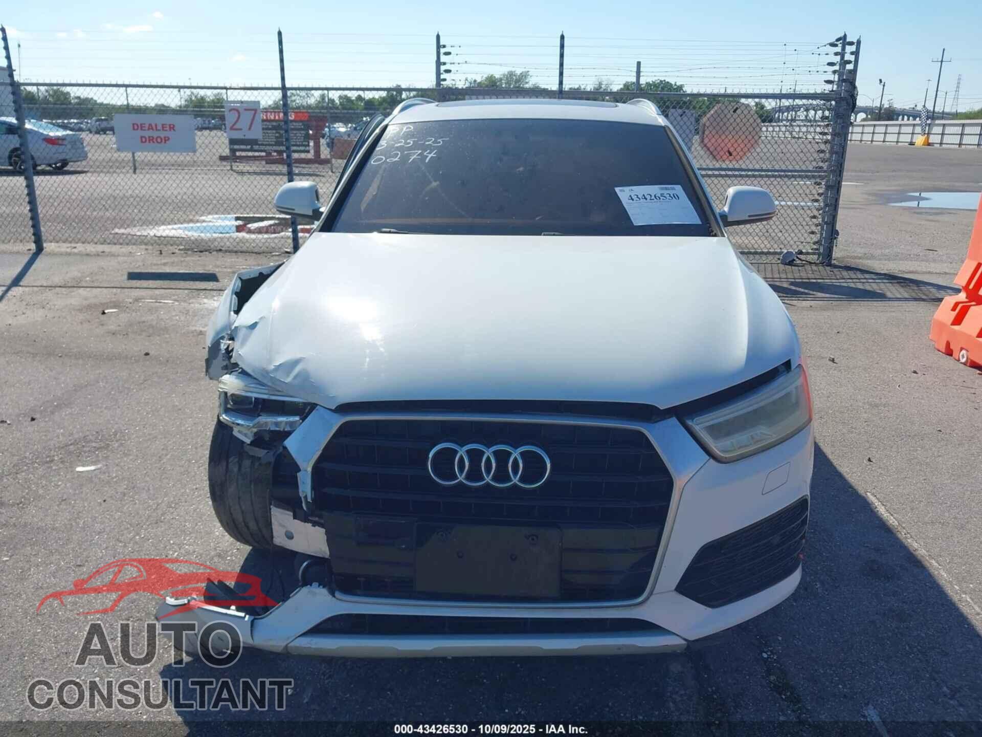 AUDI Q3 2016 - WA1FFCFS4GR010274