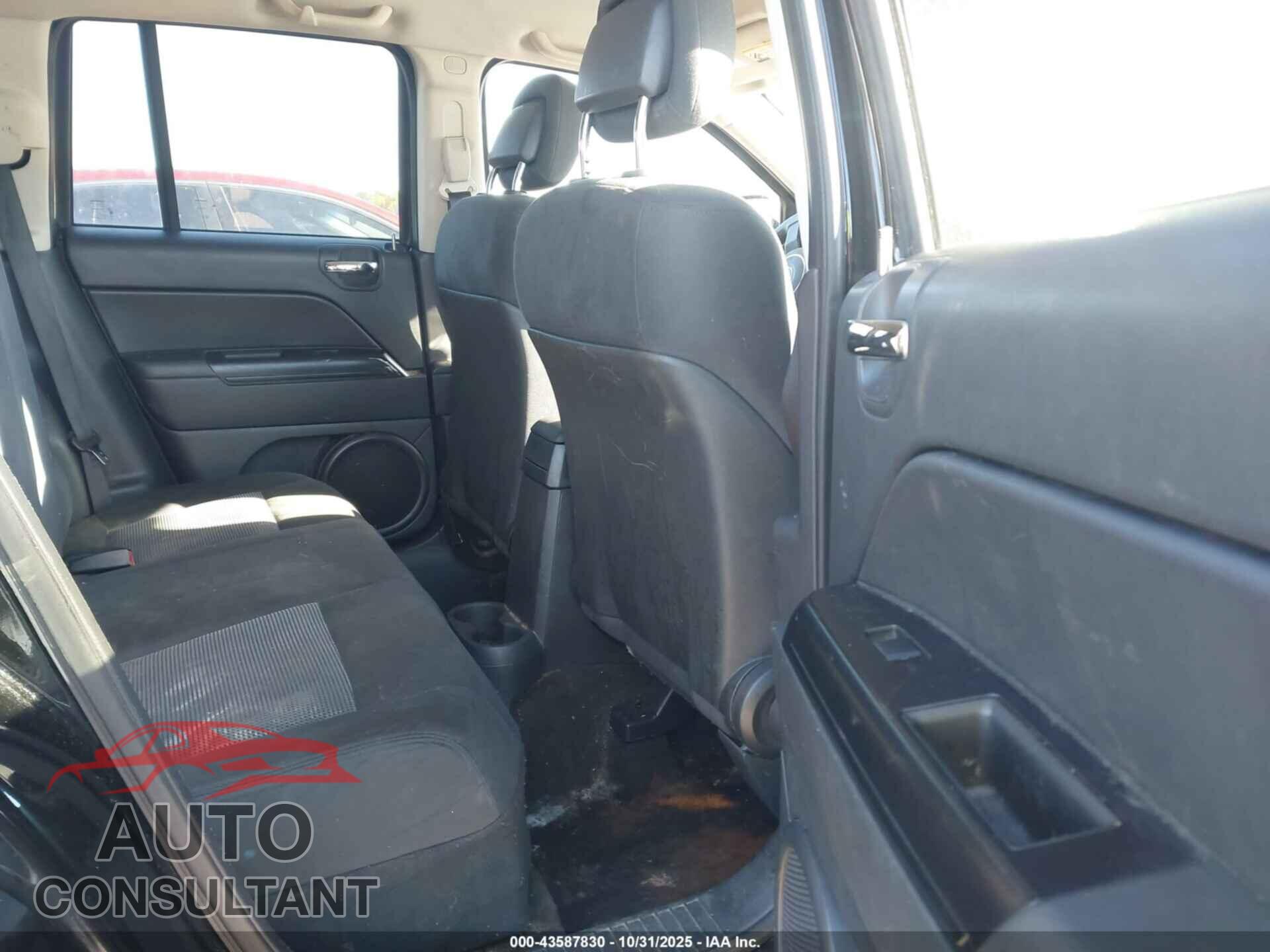 JEEP COMPASS 2013 - 1C4NJCBAXDD187918
