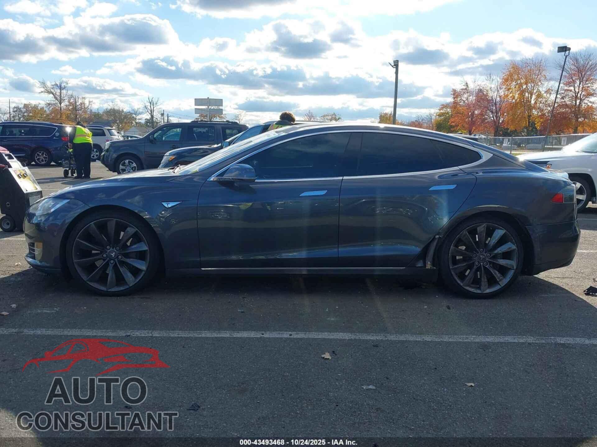 TESLA MODEL S 2016 - 5YJSA1E26GF131743