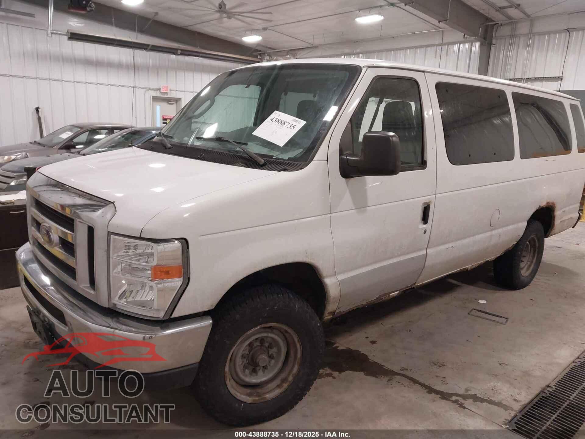 FORD E-350 SUPER DUTY 2010 - 1FBSS3BL5ADA64903
