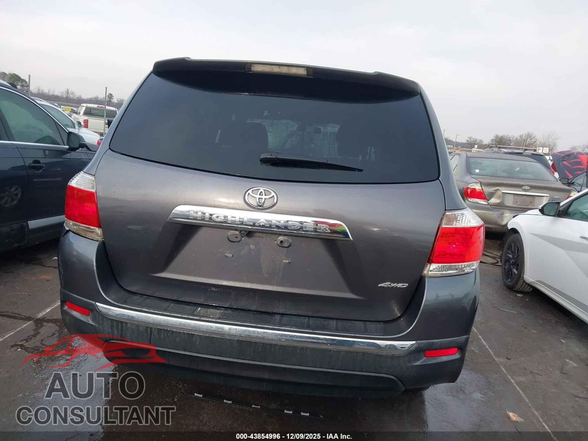 TOYOTA HIGHLANDER 2013 - 5TDBK3EH8DS251872