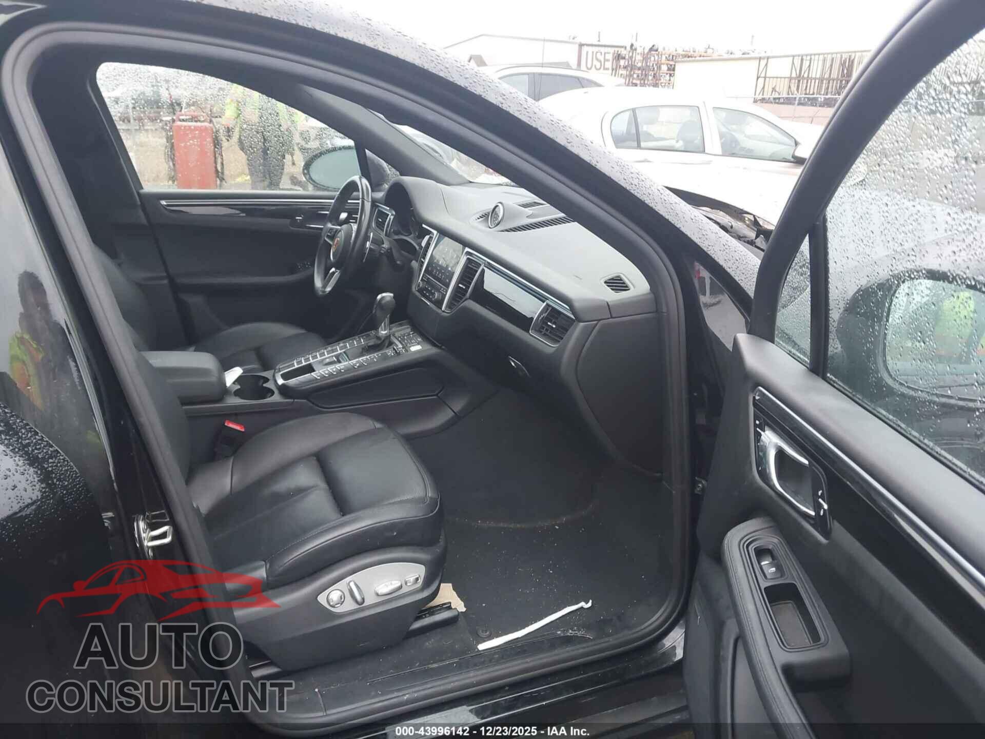PORSCHE MACAN 2018 - WP1AA2A53JLB12880