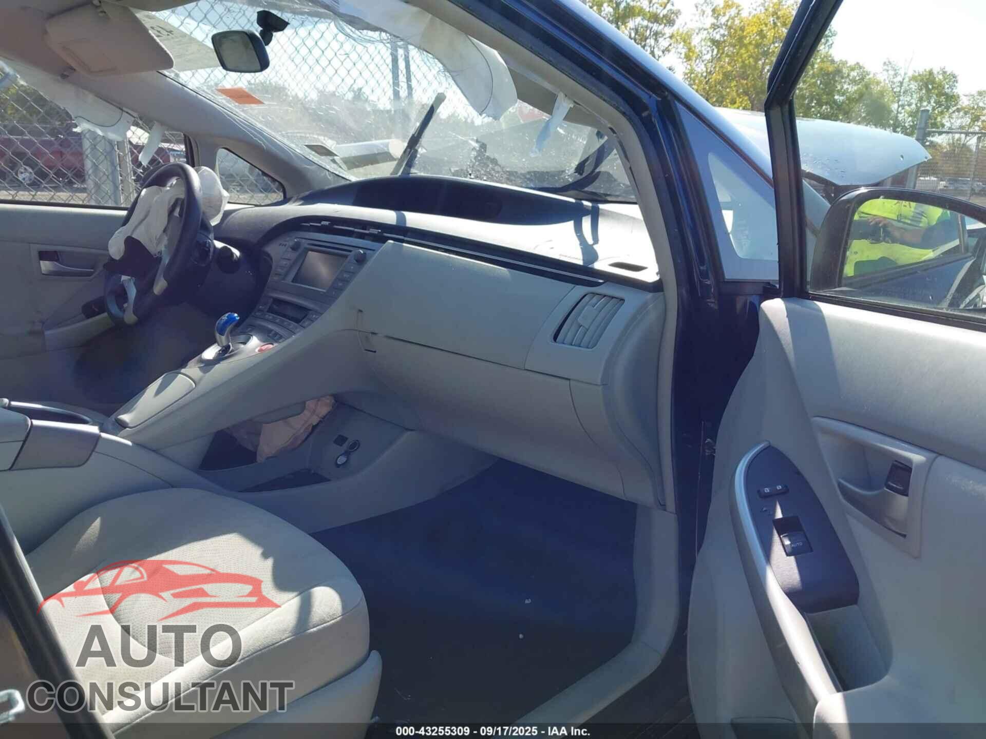 TOYOTA PRIUS 2013 - JTDKN3DU8D1672462