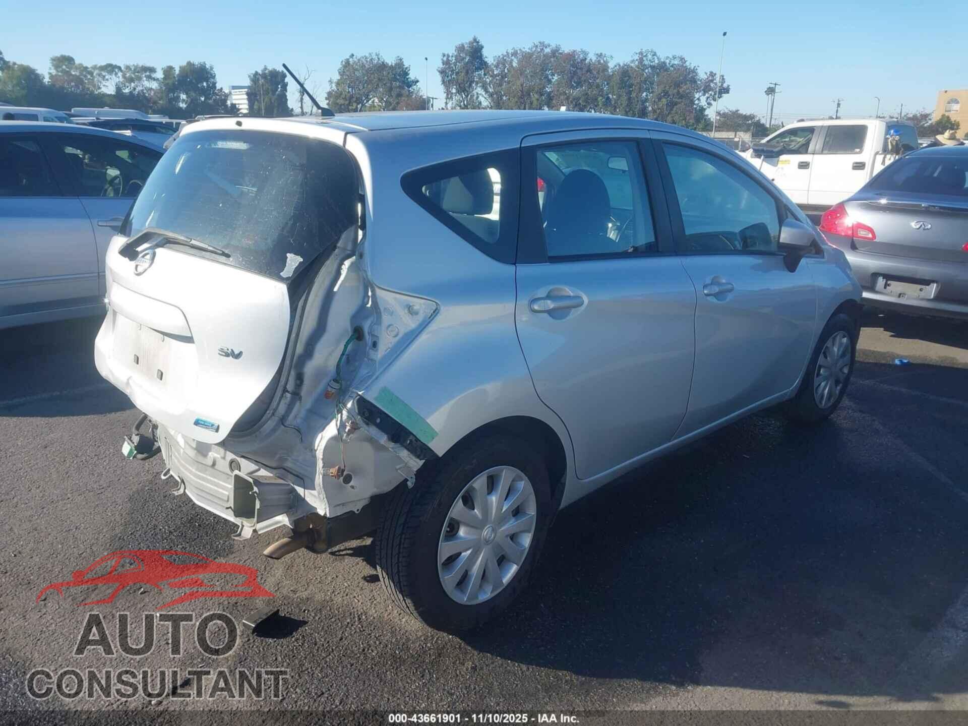 NISSAN VERSA NOTE 2015 - 3N1CE2CP2FL422952