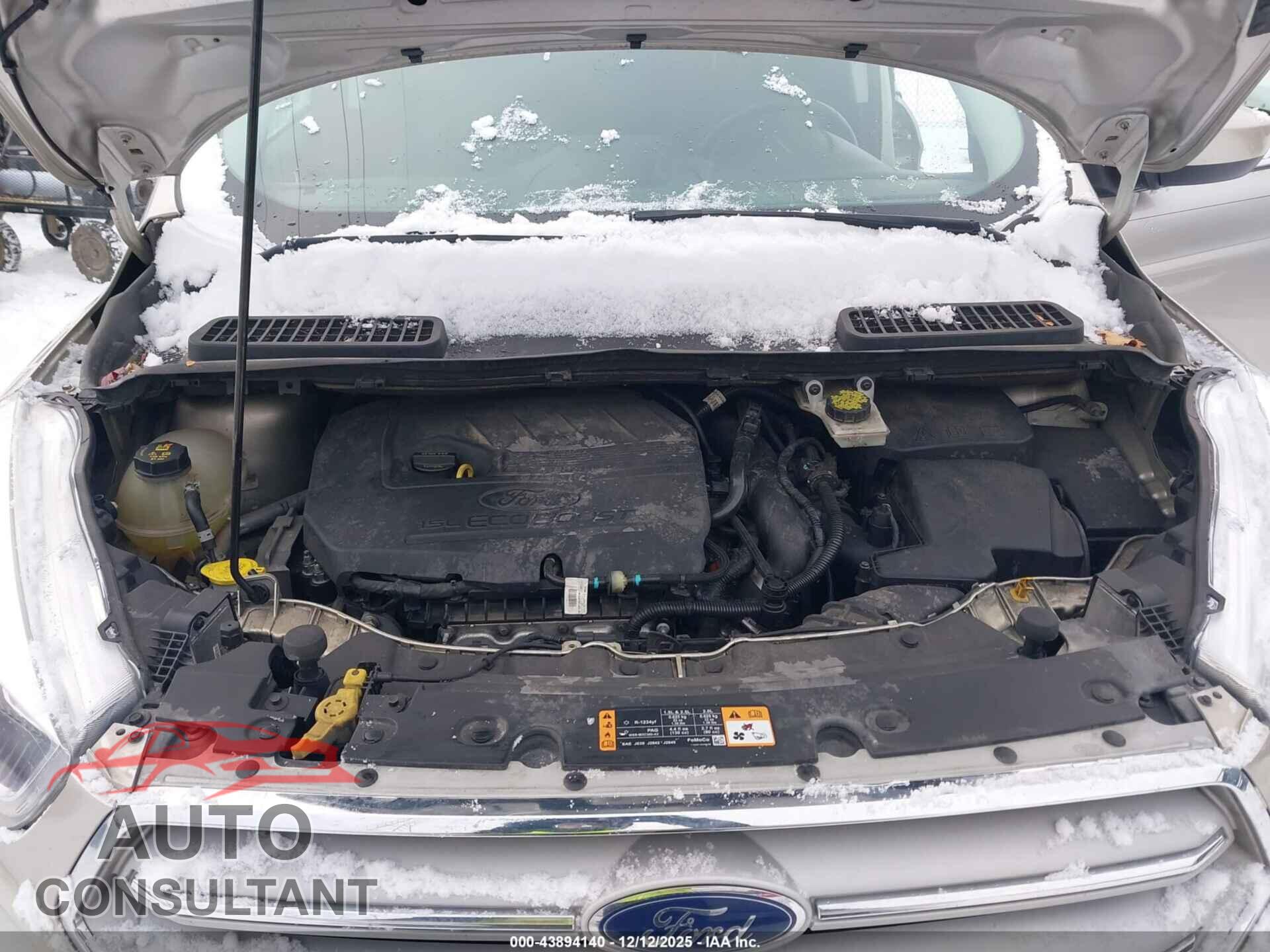 FORD ESCAPE 2018 - 1FMCU9HD8JUB87572