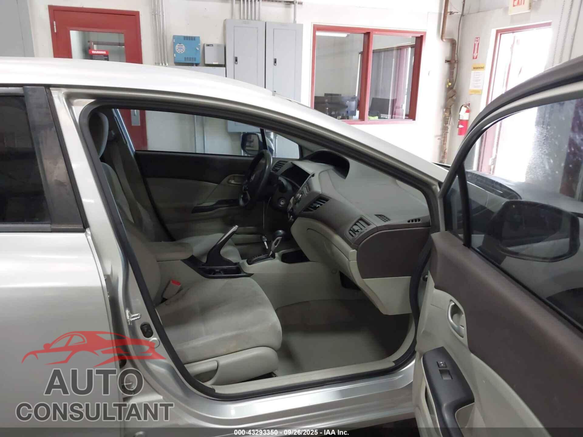 HONDA CIVIC 2012 - 2HGFB2F57CH323983